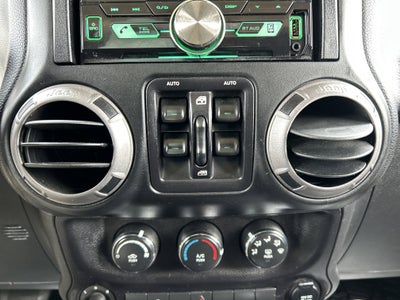 2015 Jeep WRANGLER UNL WILLY'S