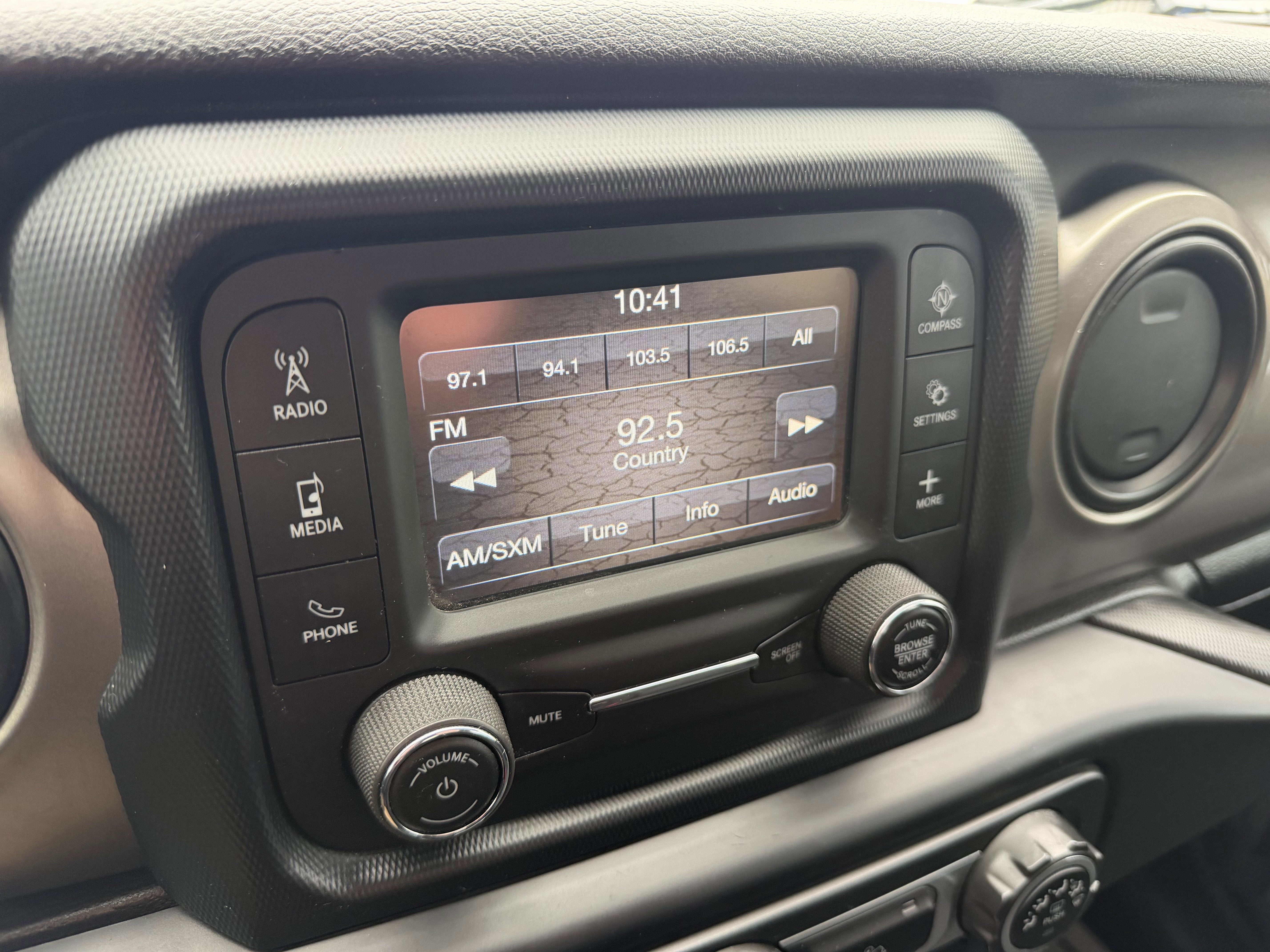 2018 Jeep WRANGLER UNL SPORT