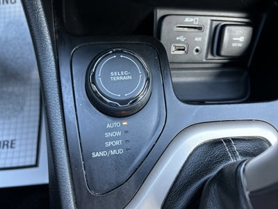 2014 Jeep CHEROKEE LATITUDE
