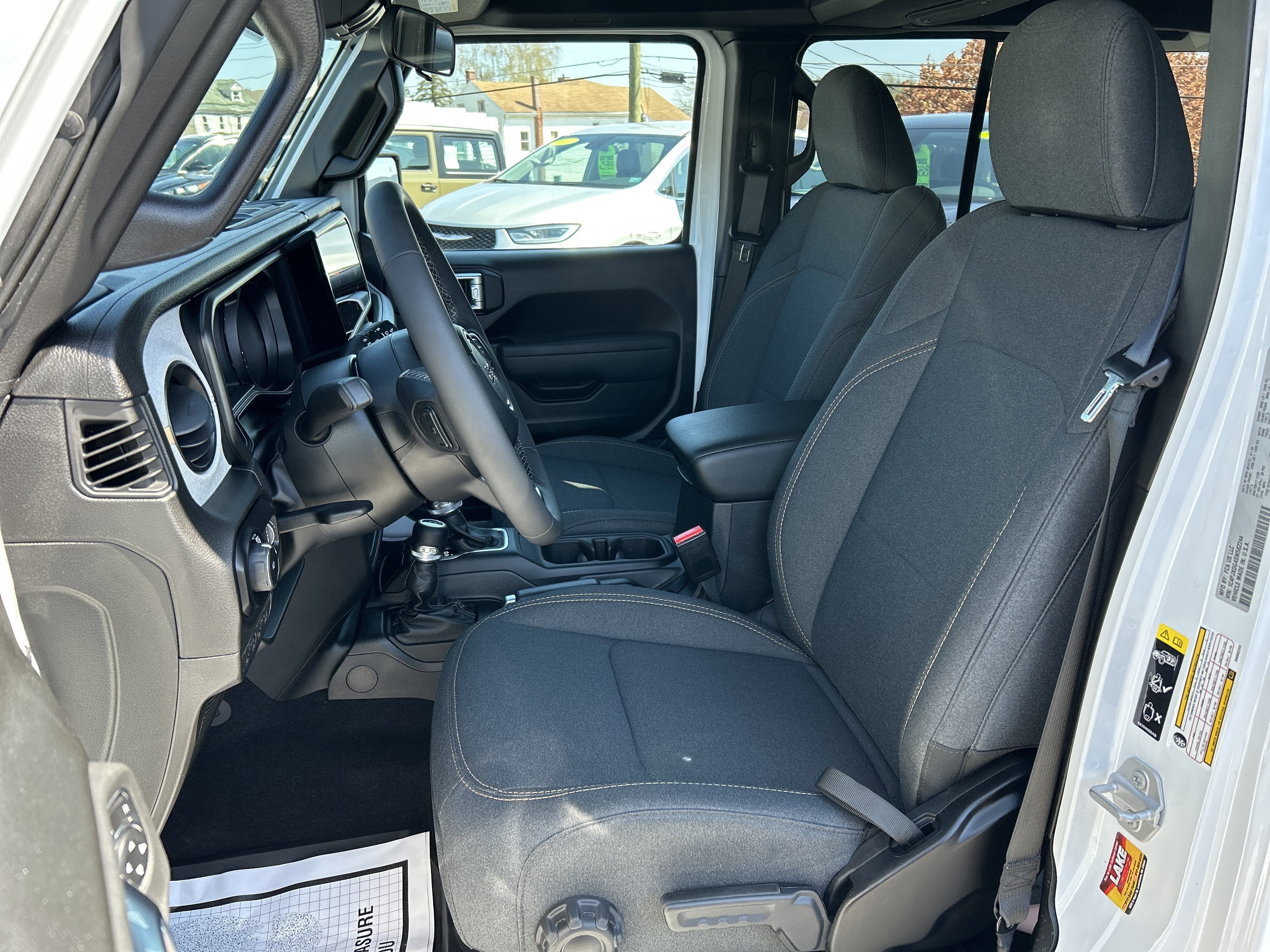 2025 Jeep WRANGLER UNL SPORT S