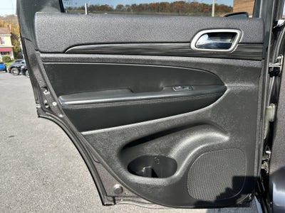 2019 Jeep GRAND CHEROKEE LAREDO E