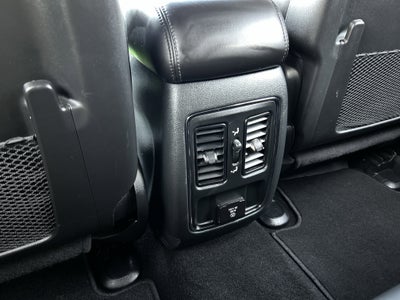 2019 Jeep GRAND CHEROKEE LAREDO E