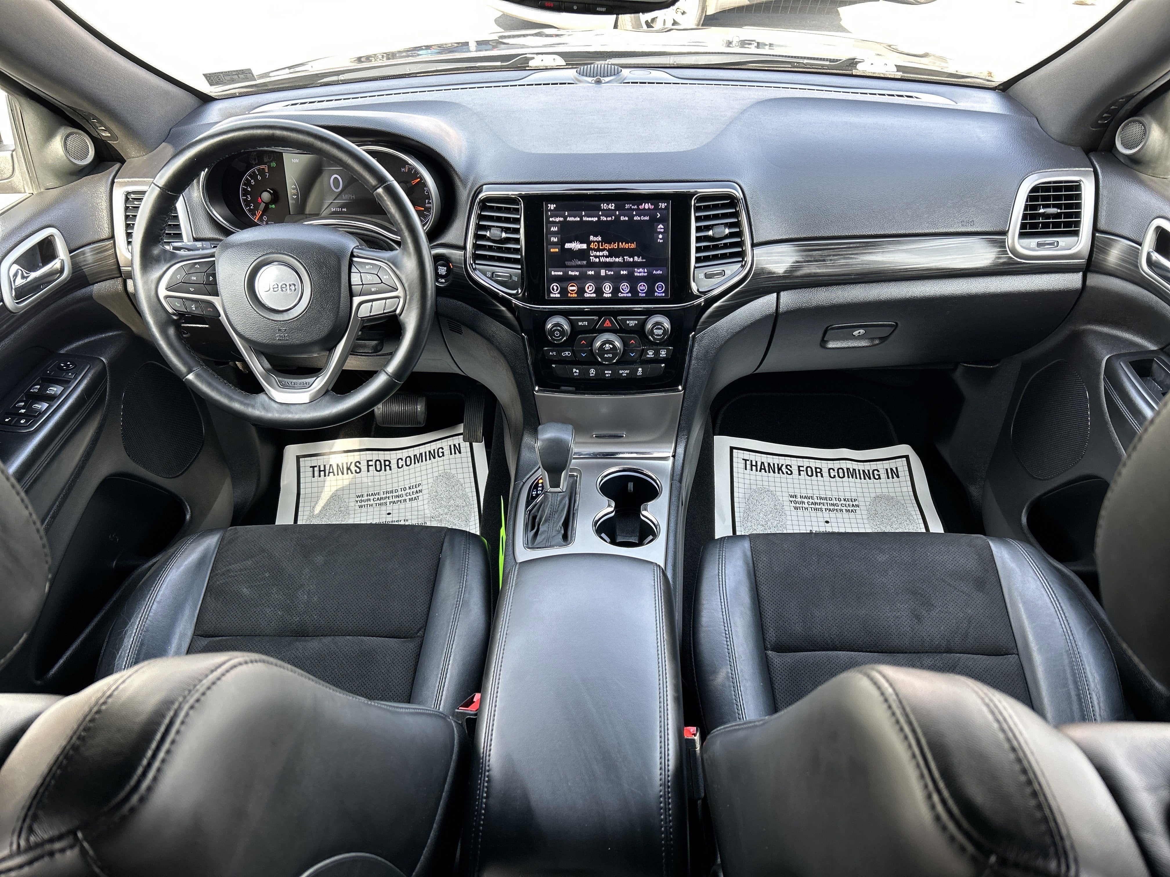 2019 Jeep GRAND CHEROKEE LAREDO E