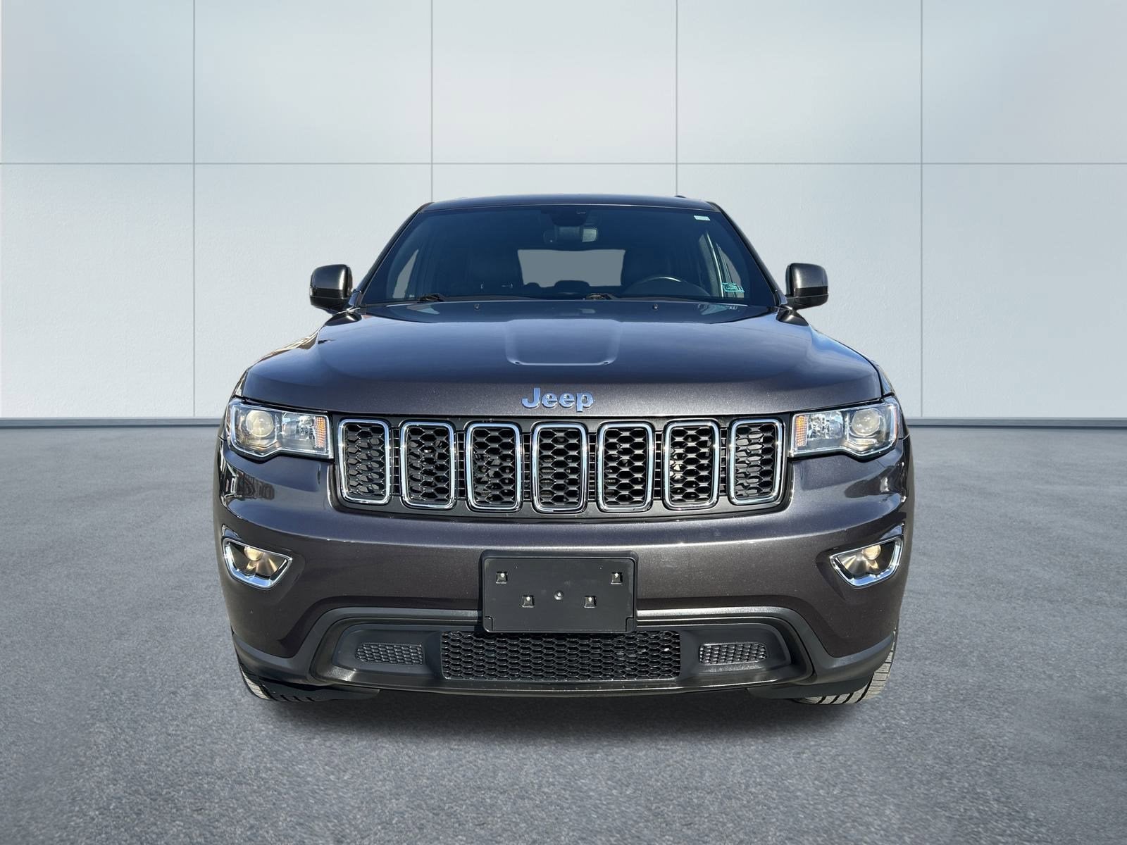 2019 Jeep GRAND CHEROKEE LAREDO E