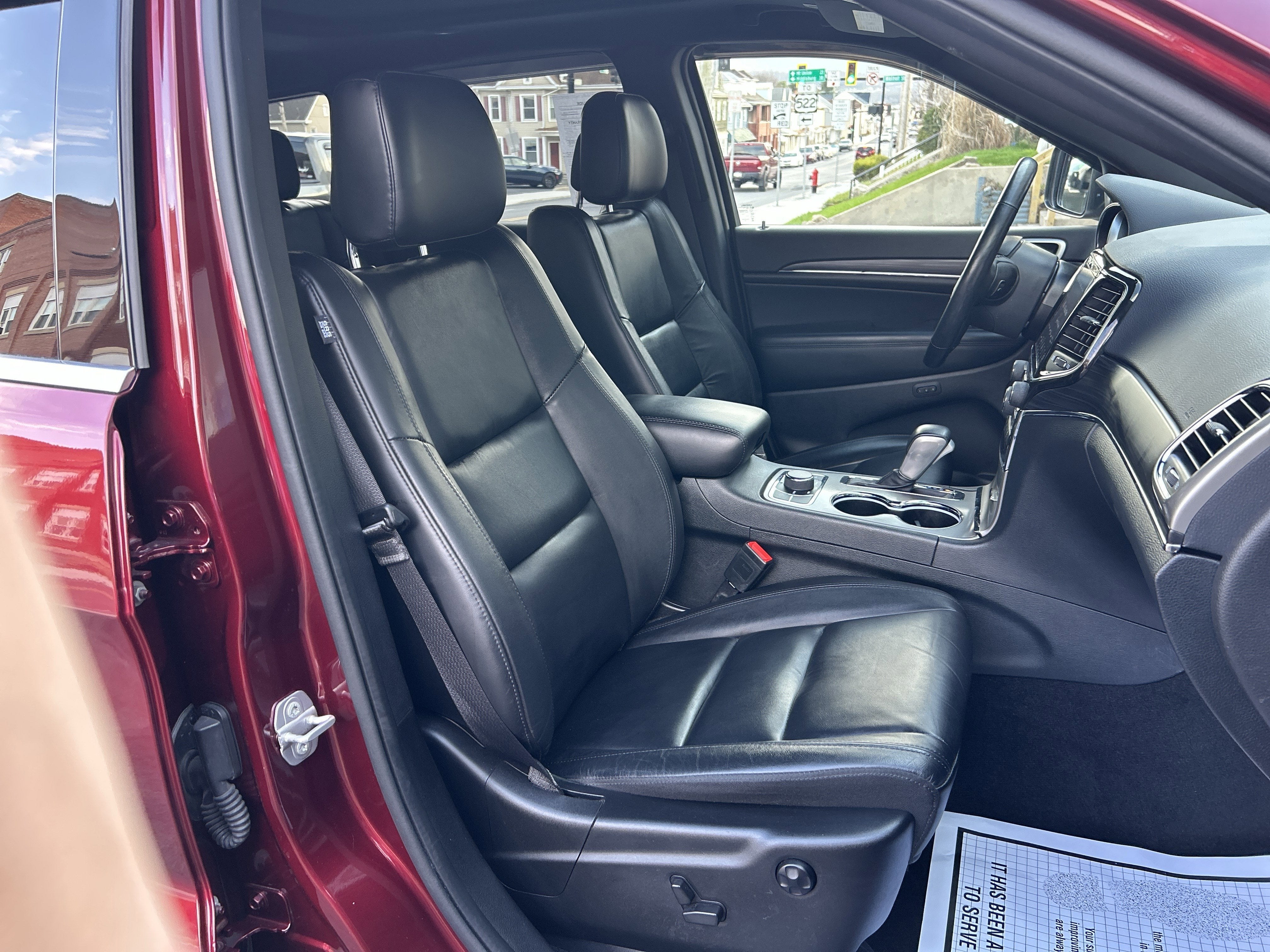 2022 Jeep GRAND CHEROKEE LIMITED