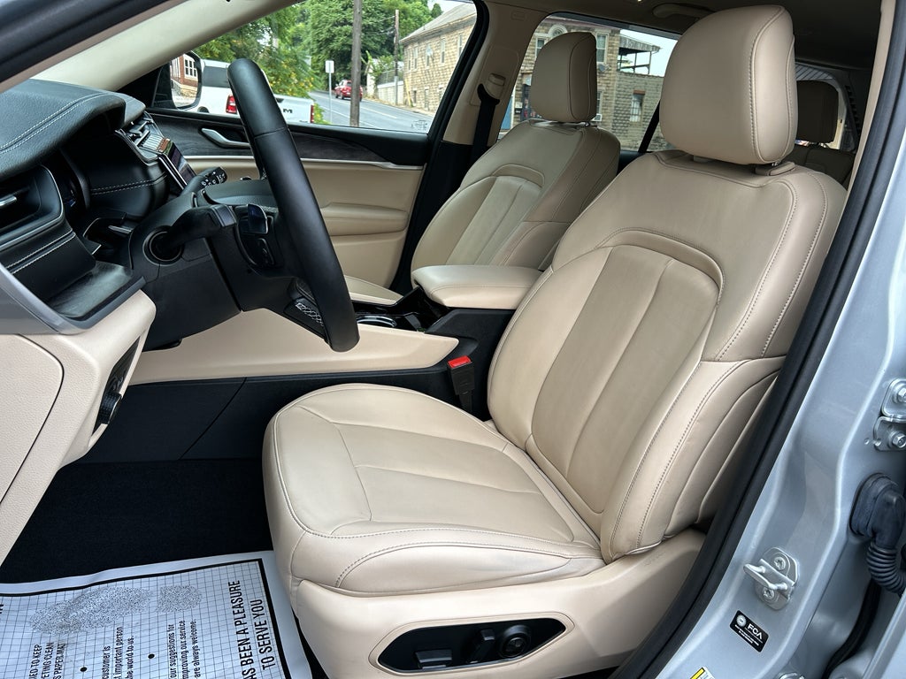 2022 Jeep Grand Cherokee Limited