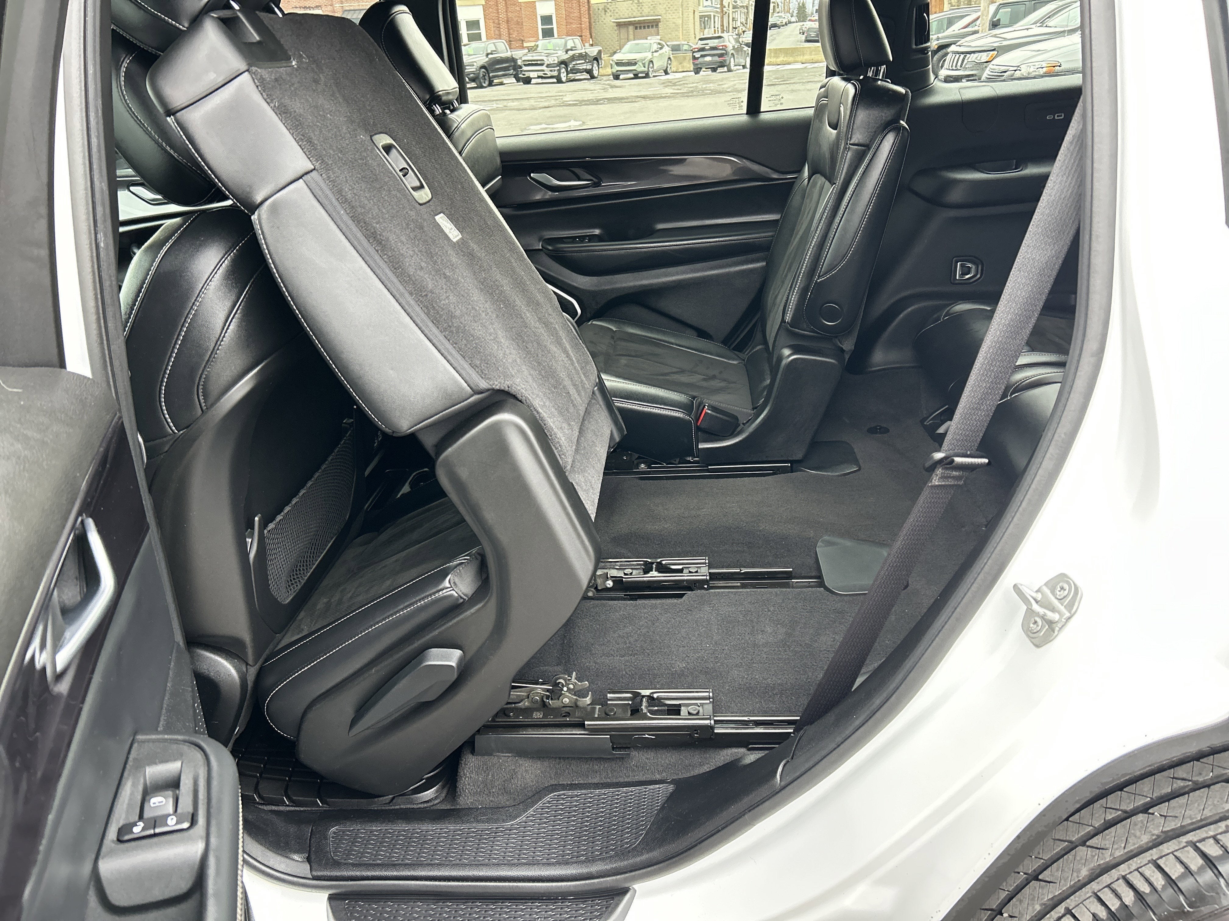 2021 Jeep GRAND CHEROKEE L ALTITUDE