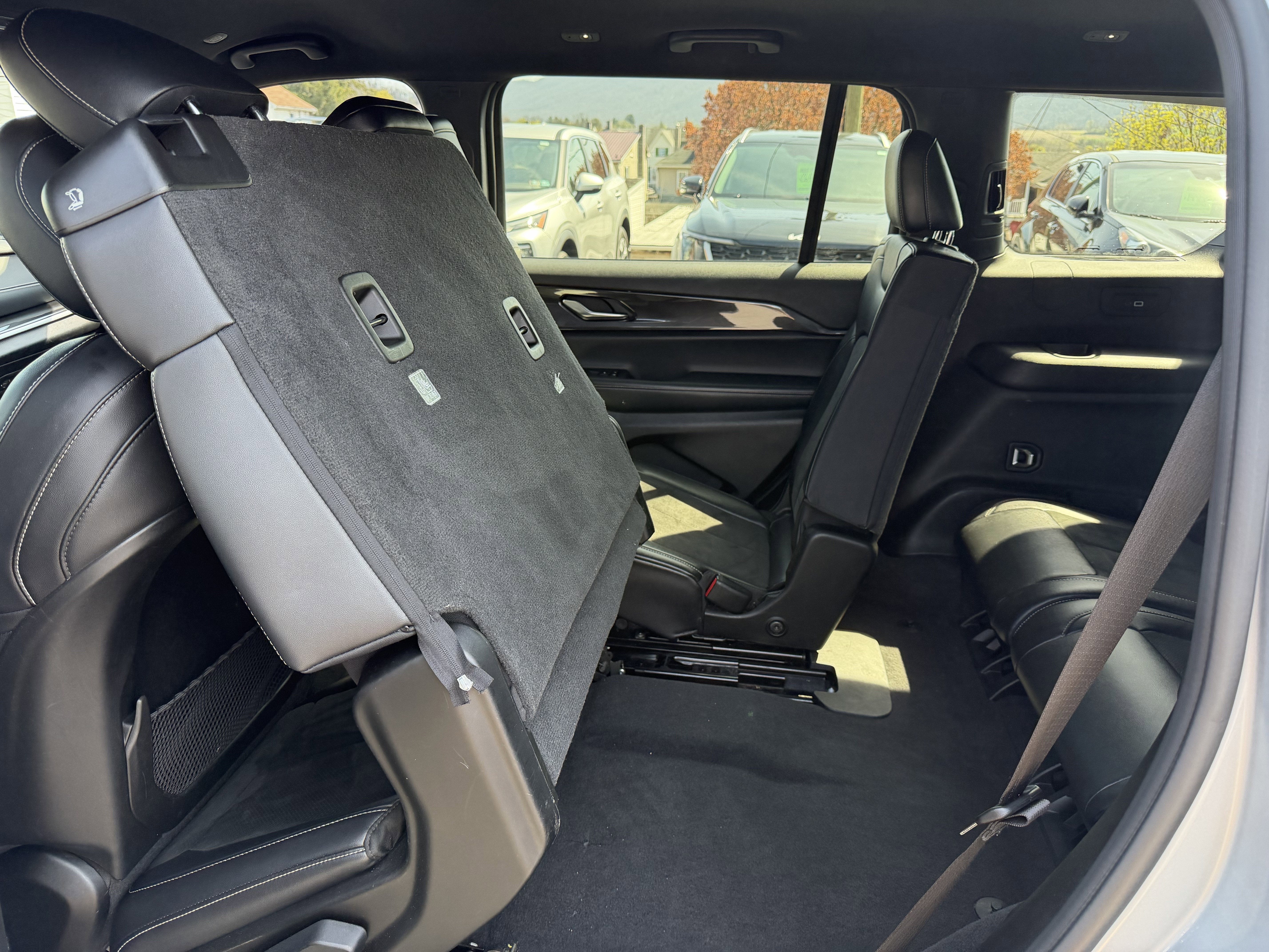 2022 Jeep GRAND CHEROKEE L ALTITUDE