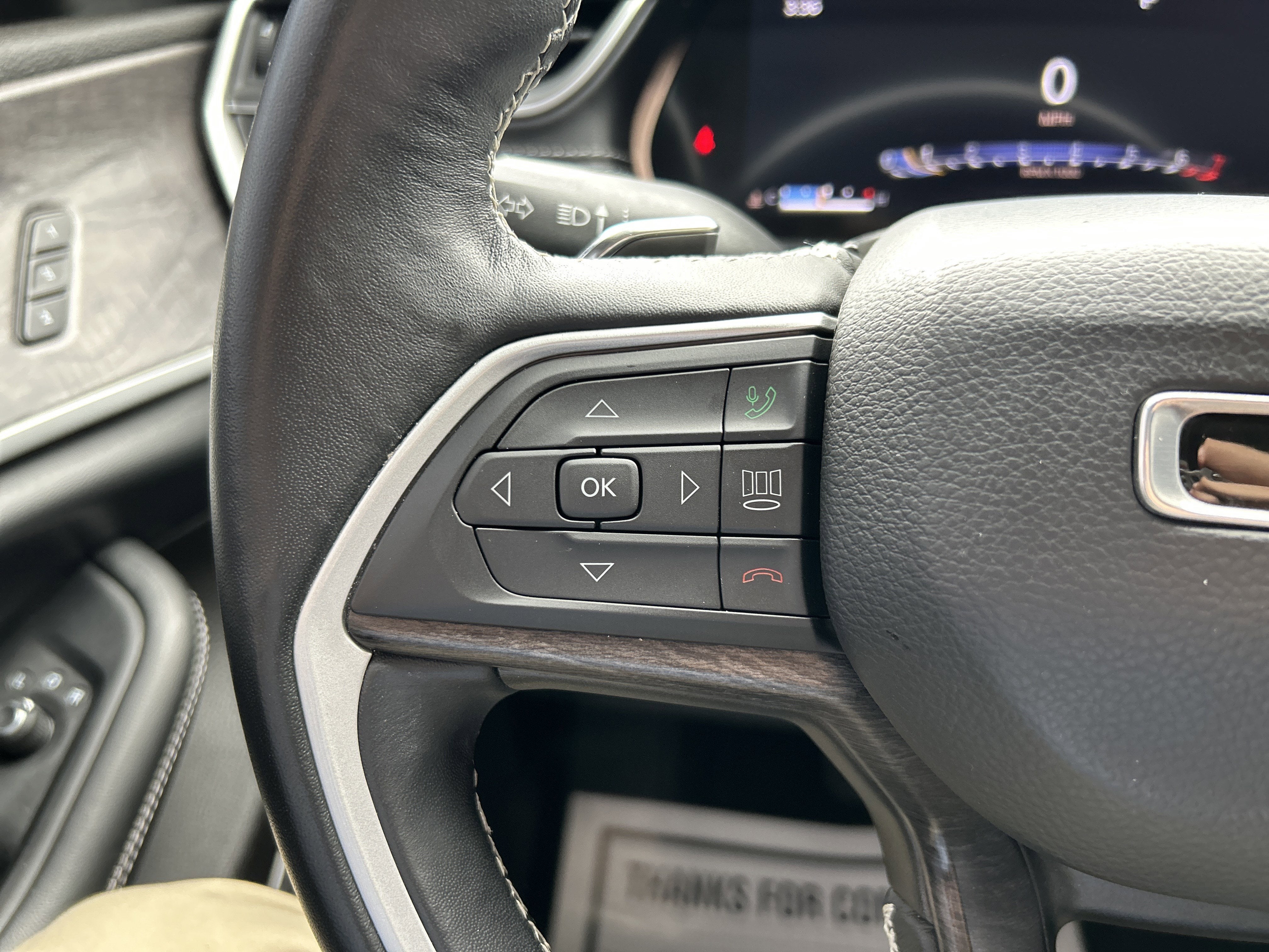 2022 Jeep GRAND CHEROKEE L LIMITED