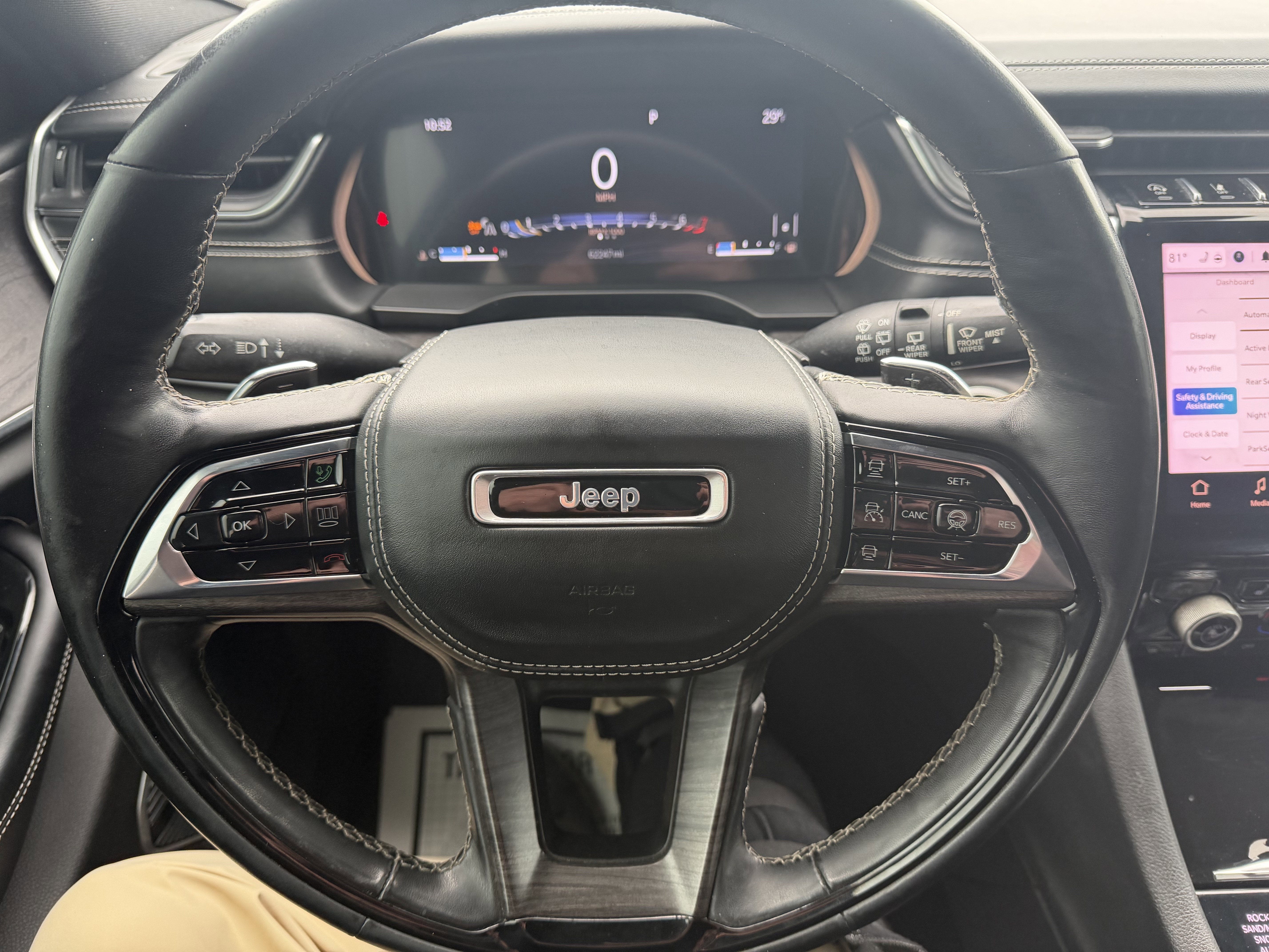 2021 Jeep GRAND CHEROKEE OVERLAND