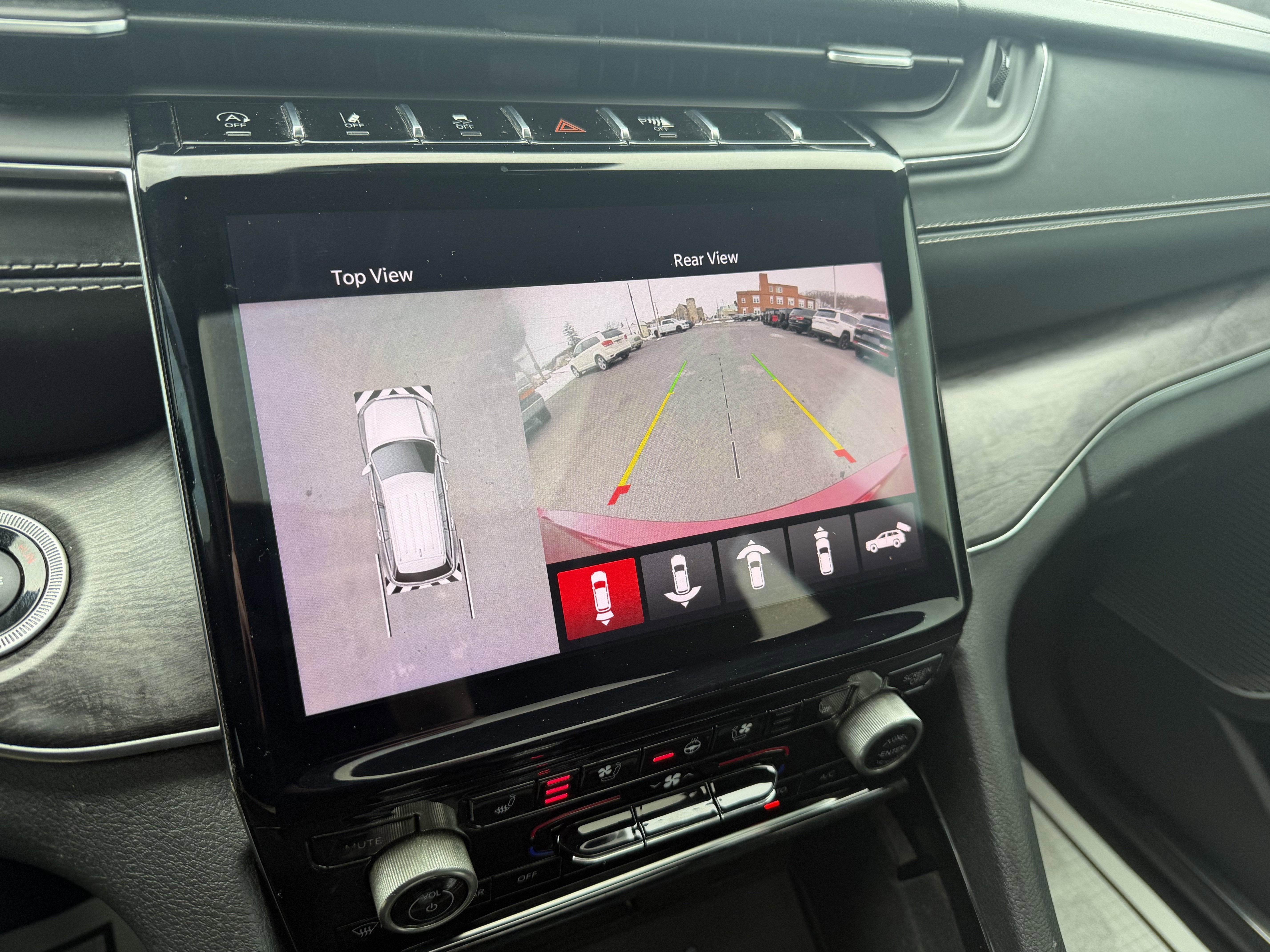 2021 Jeep GRAND CHEROKEE OVERLAND