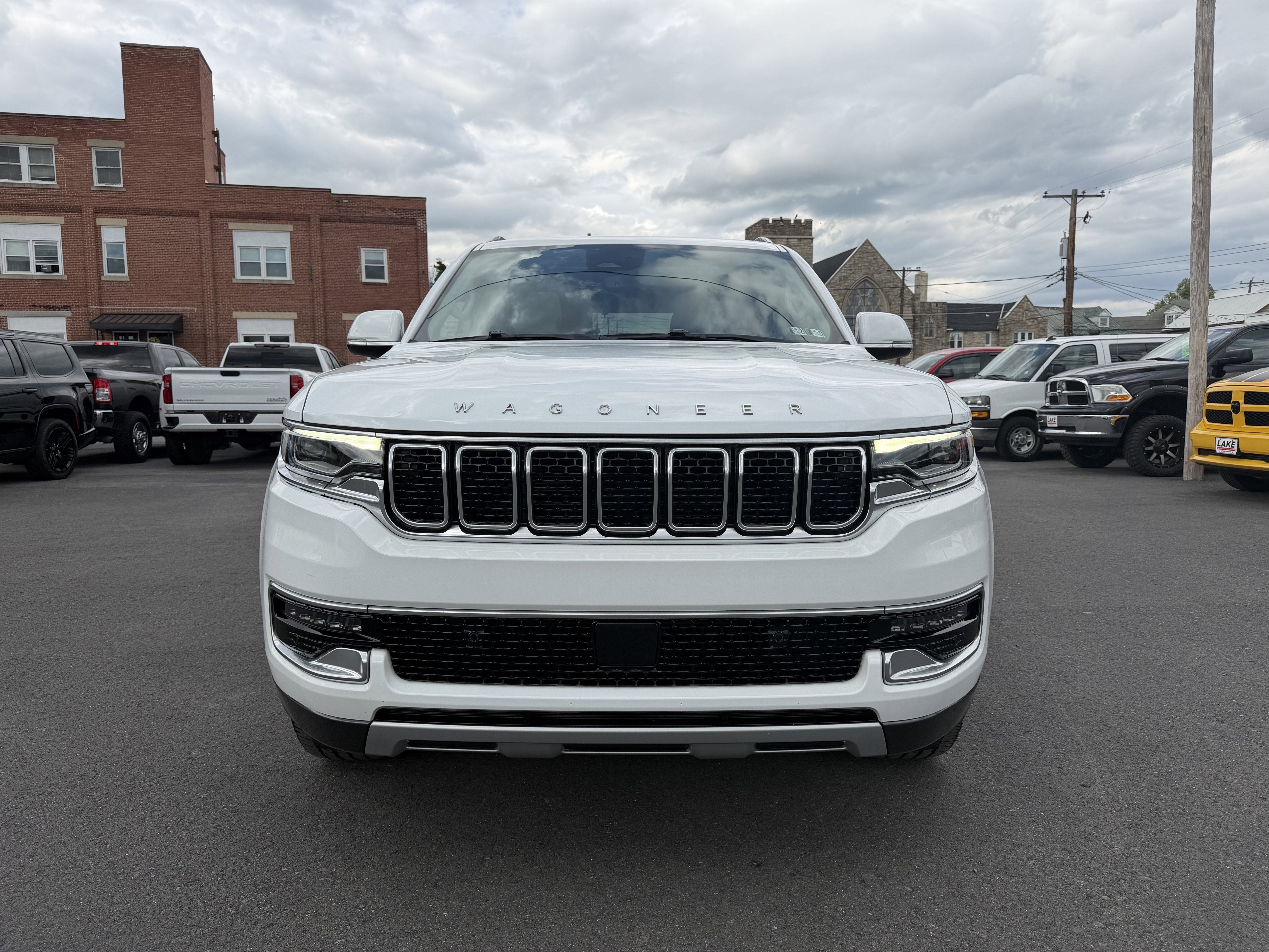 2022 Jeep WAGONEER SERIES II