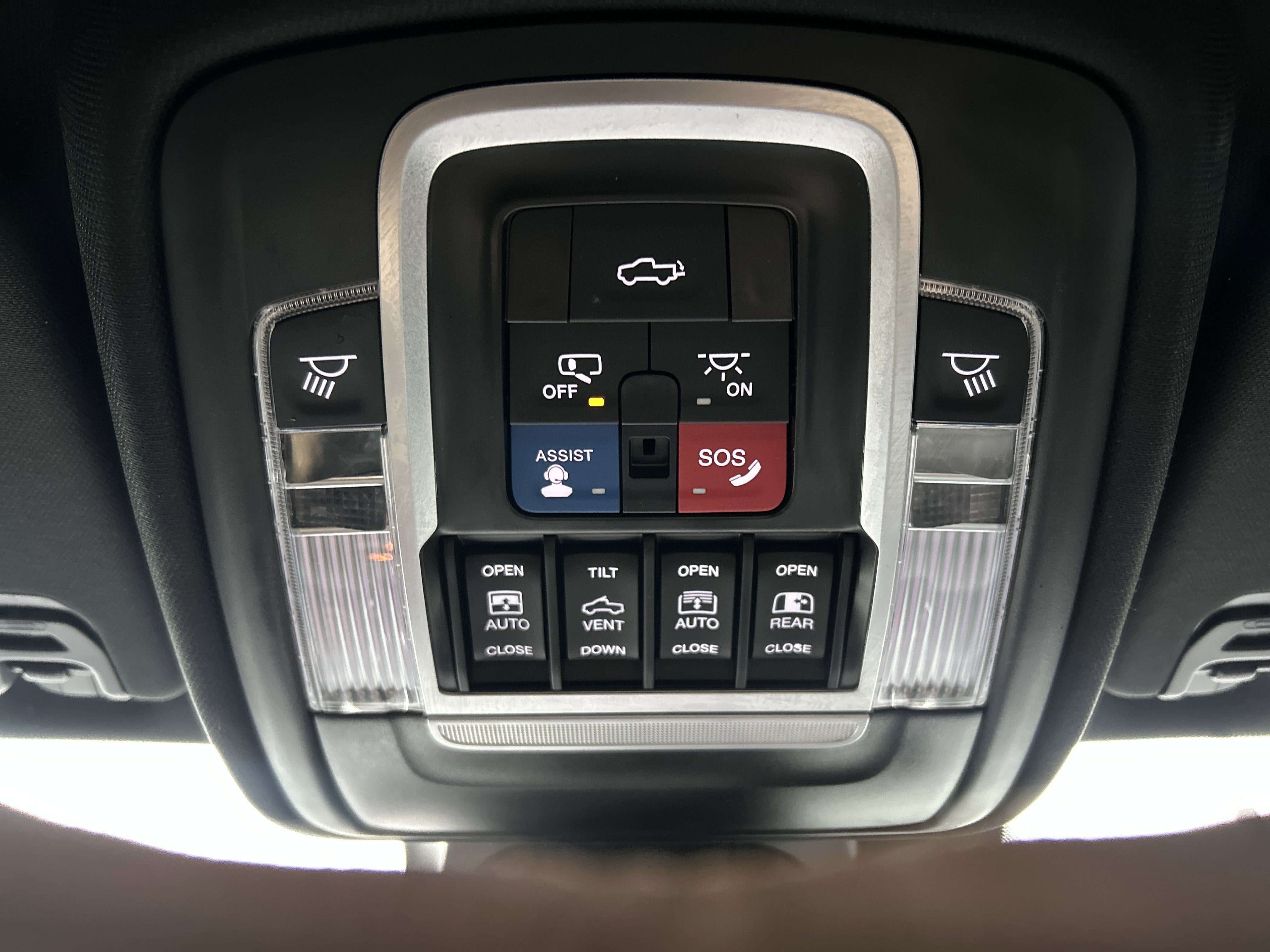 2023 RAM RAM 1500 LARAMIE