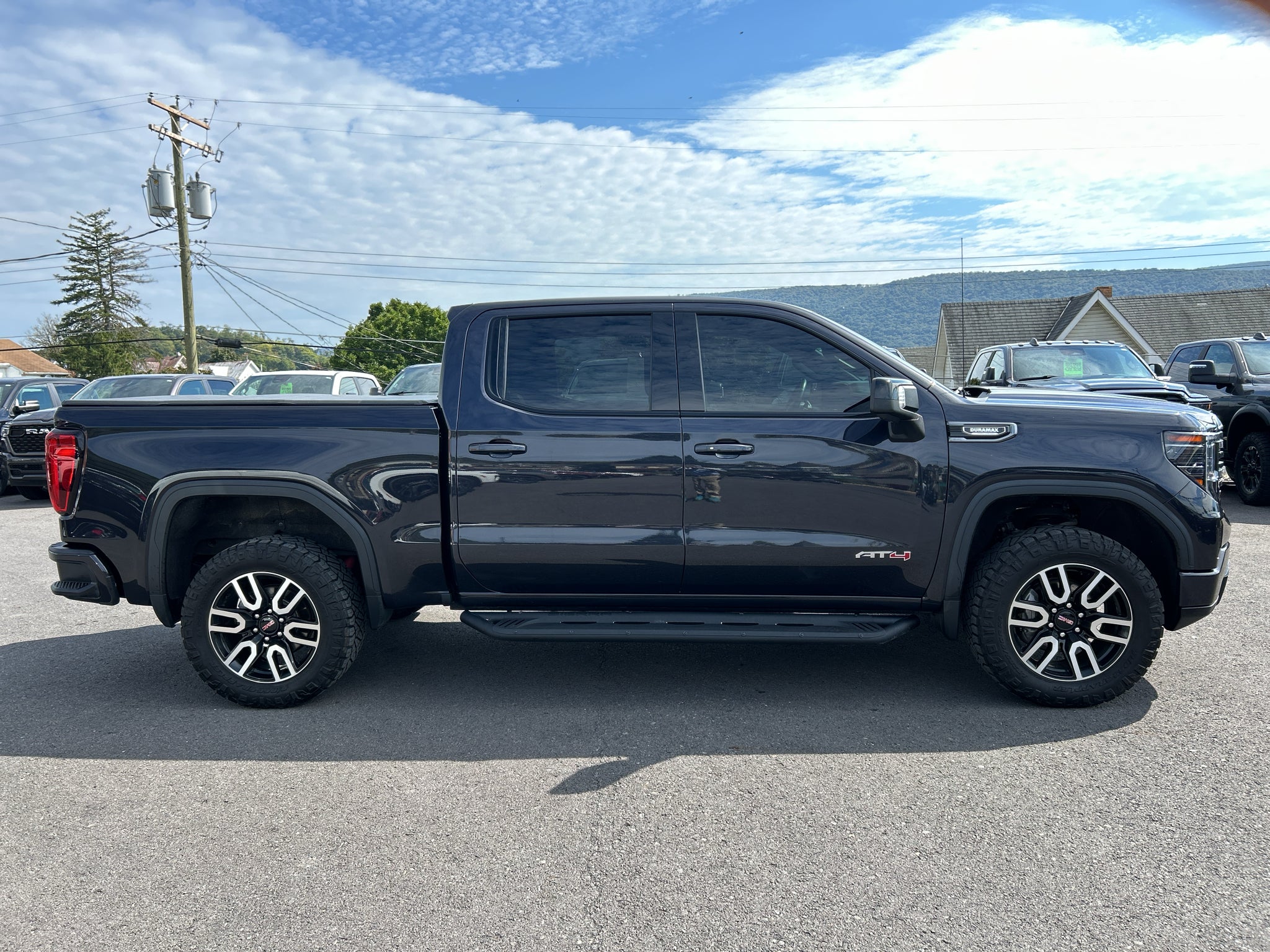 2022 GMC Sierra AT4