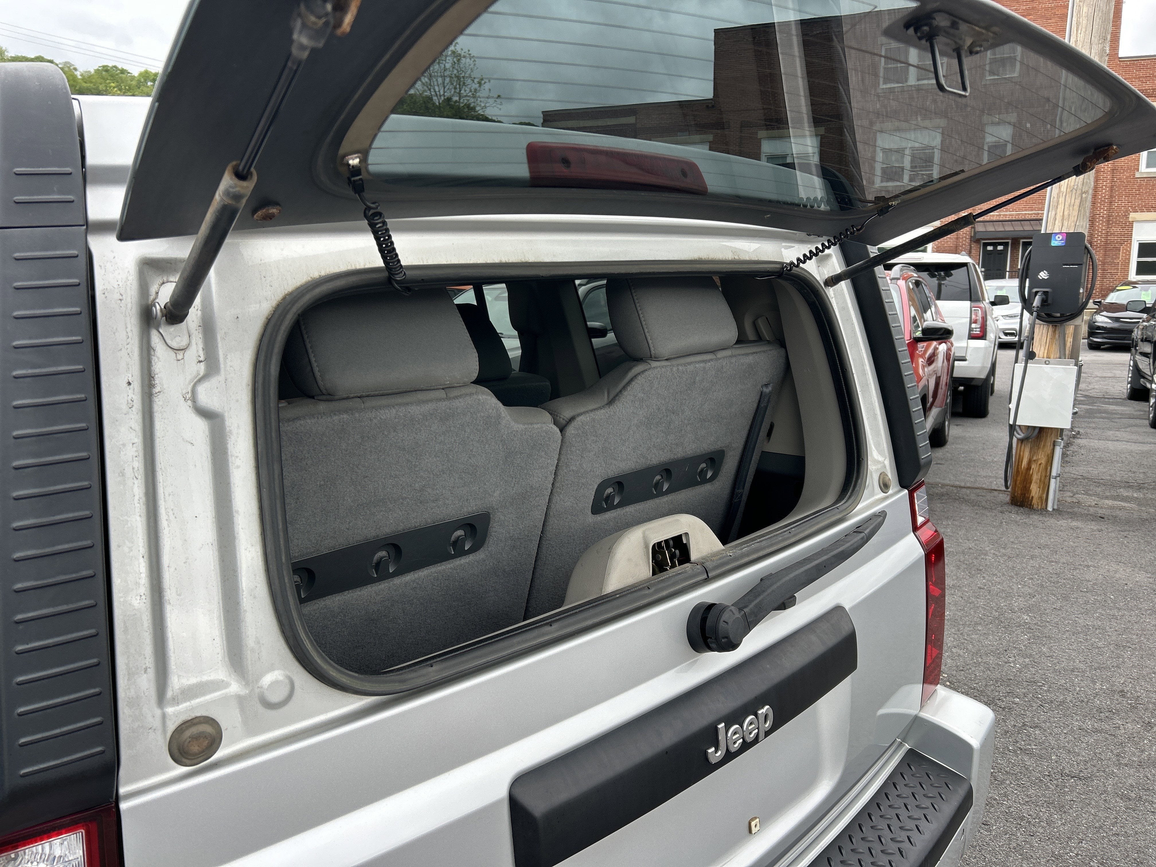 2007 Jeep COMMANDER SPORT