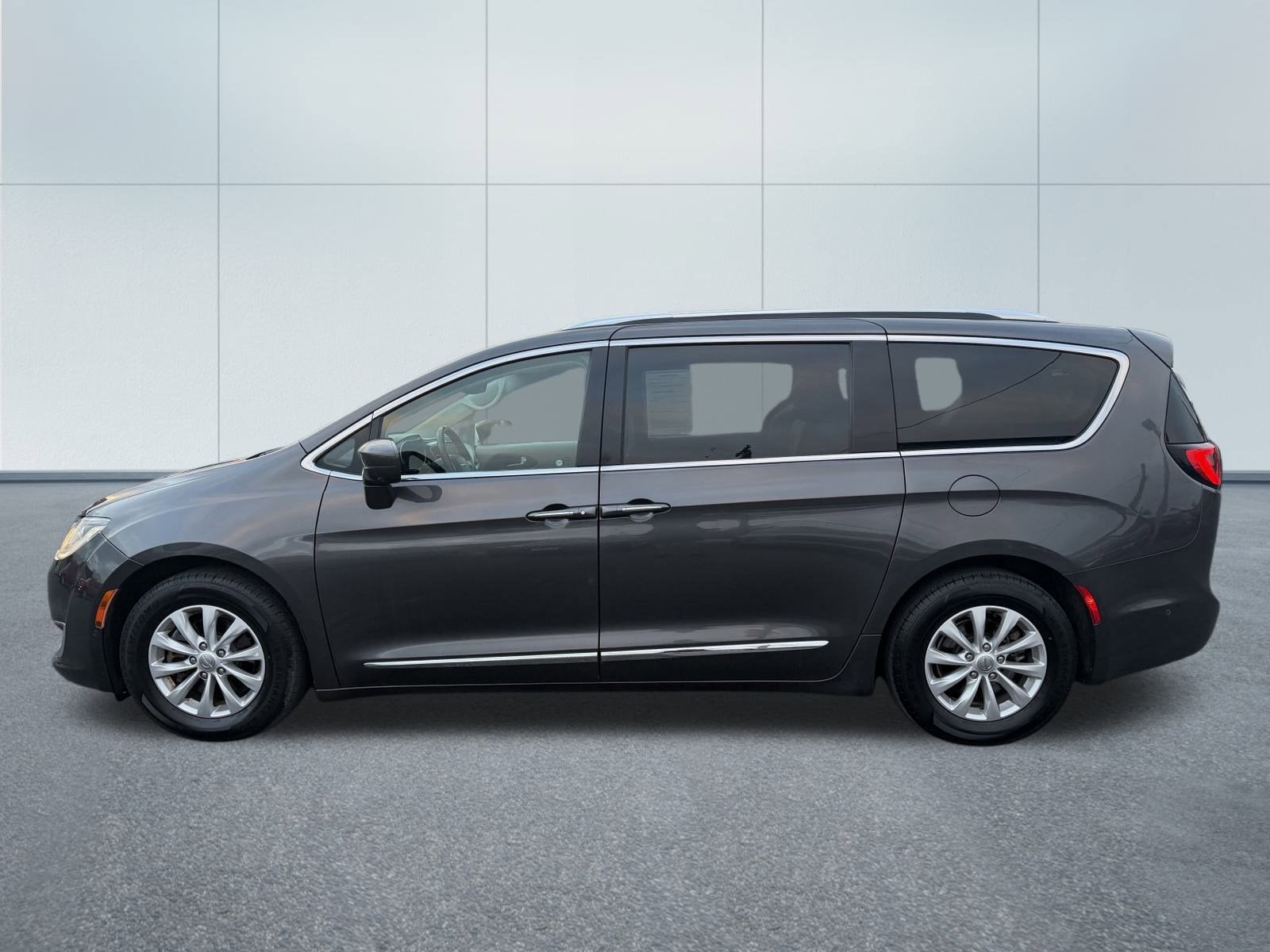 2018 Chrysler PACIFICA TOURING