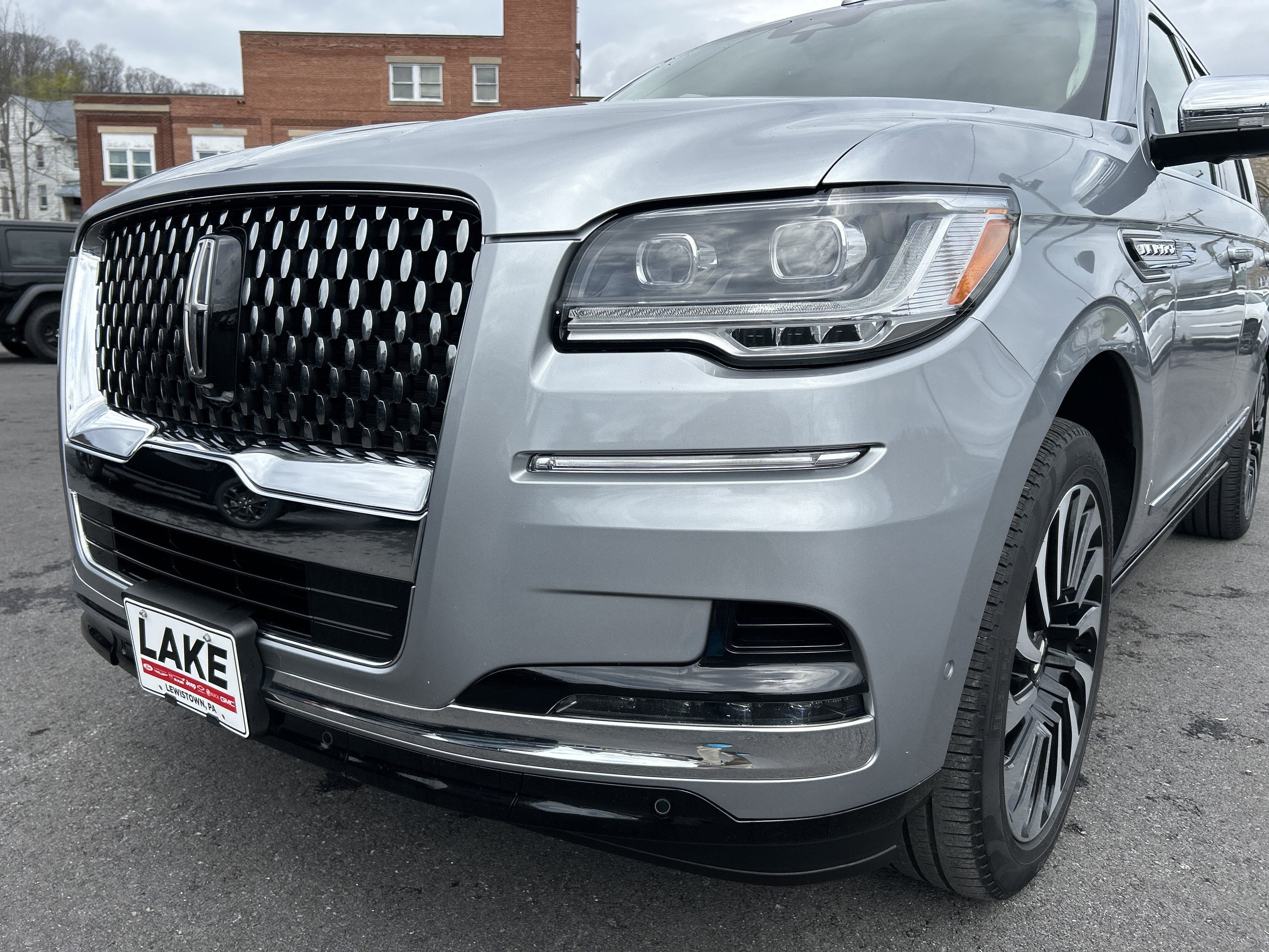 2023 Lincoln NAVIGATOR BLACK LABEL