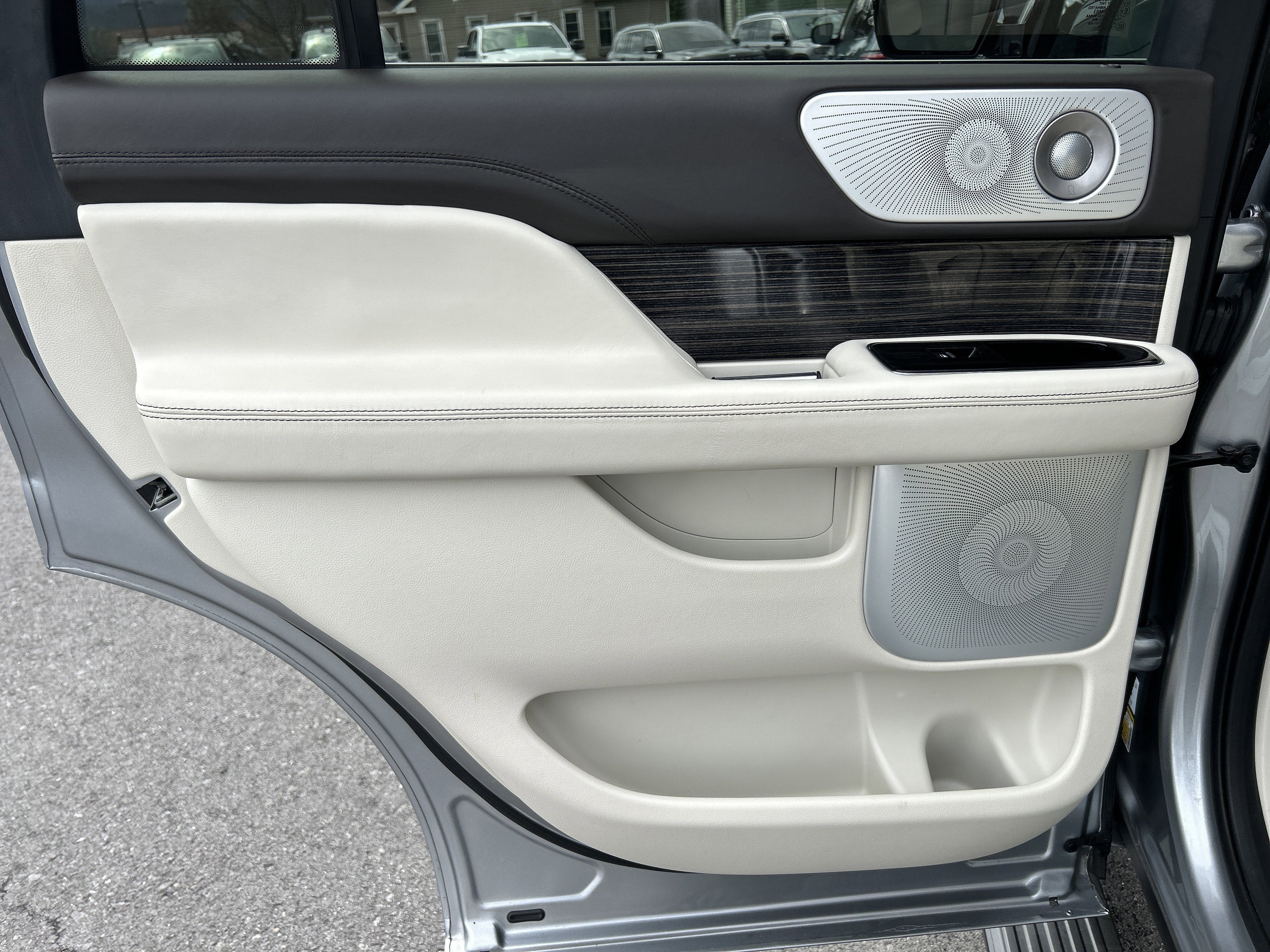 2023 Lincoln NAVIGATOR BLACK LABEL