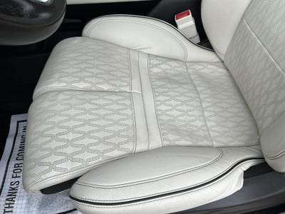 2023 Lincoln NAVIGATOR BLACK LABEL