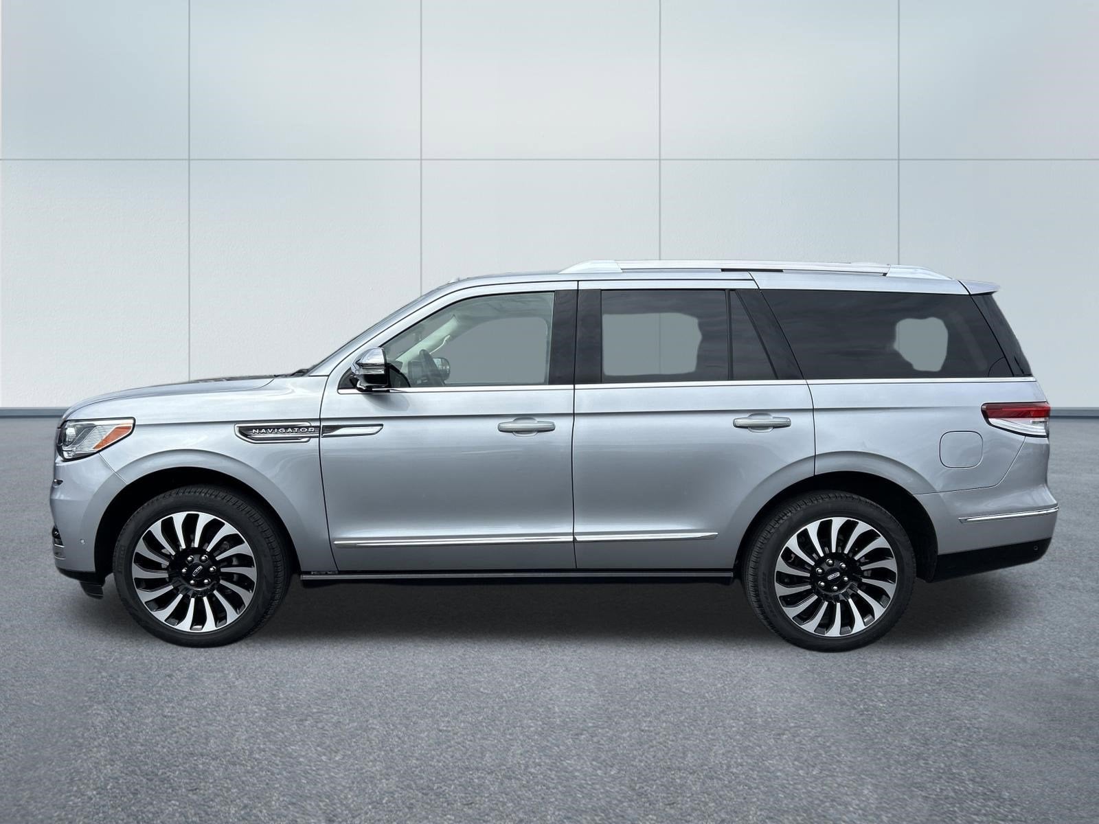 2023 Lincoln NAVIGATOR BLACK LABEL