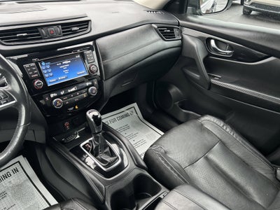 2017 Nissan ROGUE SL