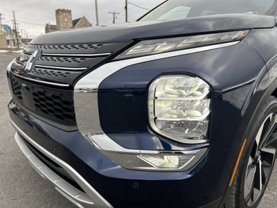 2022 Mitsubishi OUTLANDER SE