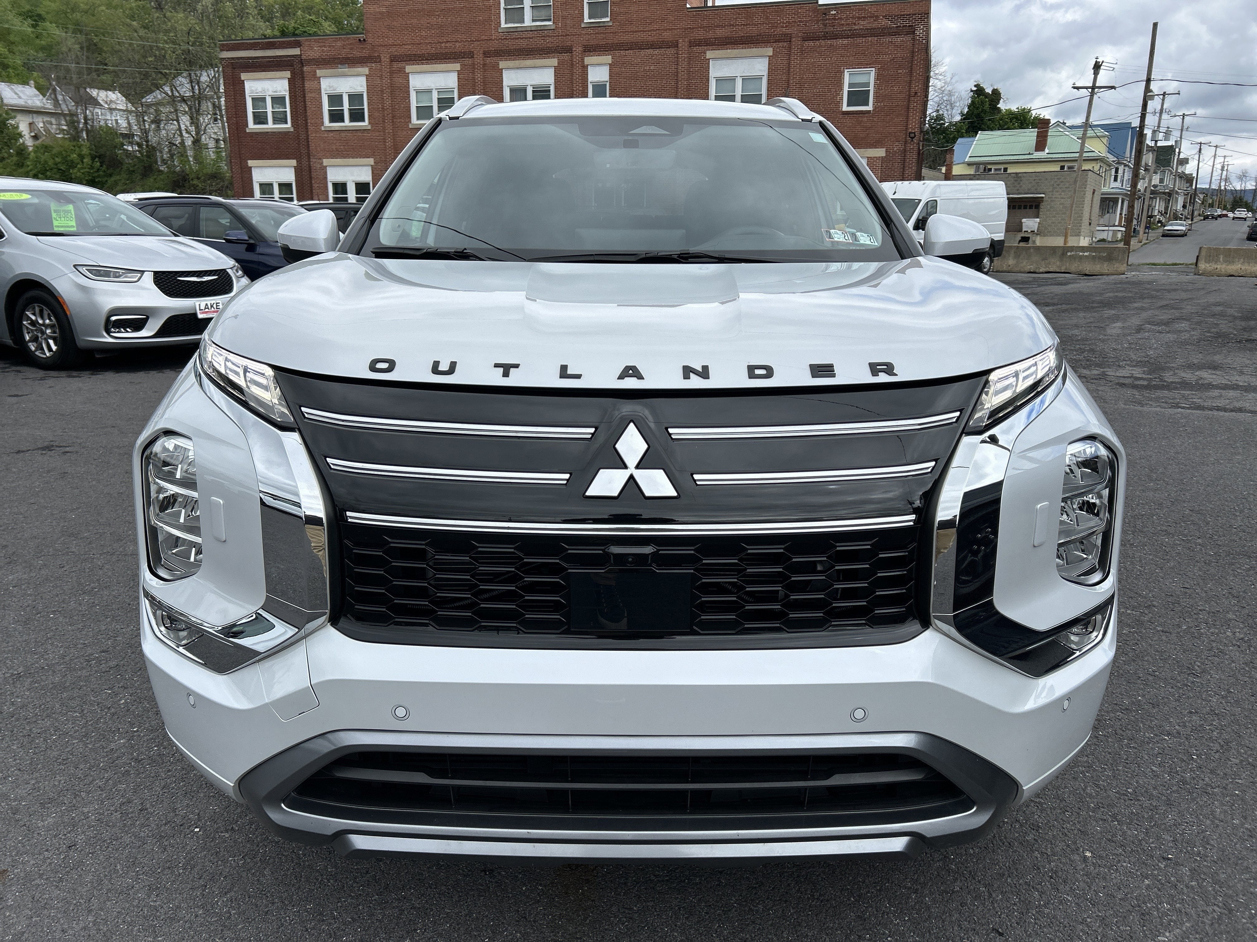 2025 Mitsubishi OUTLANDER SEL