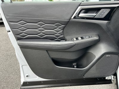 2025 Mitsubishi OUTLANDER SEL