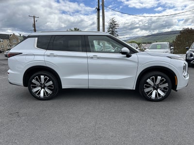 2025 Mitsubishi OUTLANDER SEL