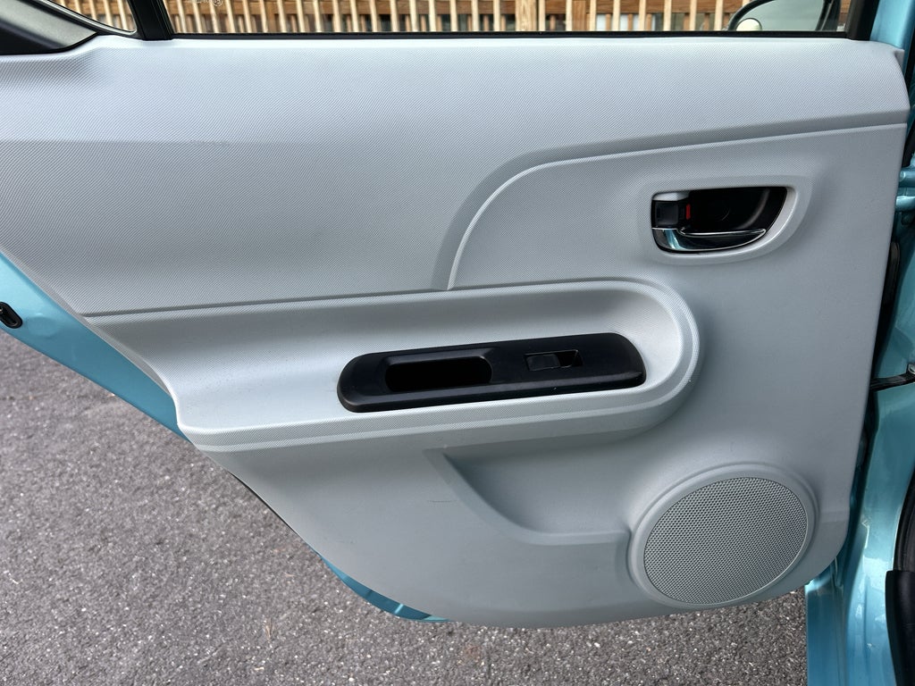 2014 Toyota Prius c Three