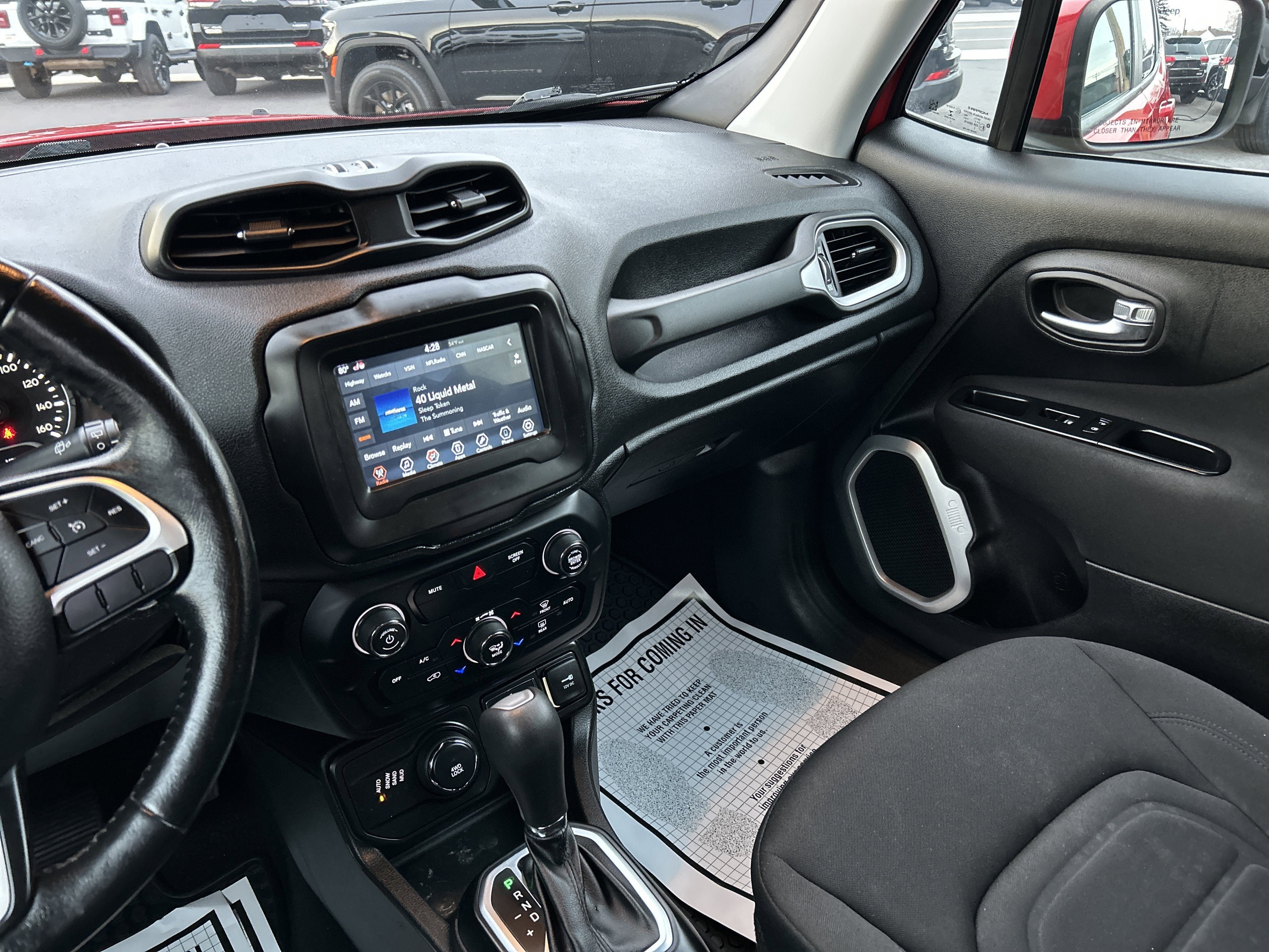 2018 Jeep RENEGADE LATITUDE