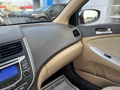 2012 Hyundai Accent GLS