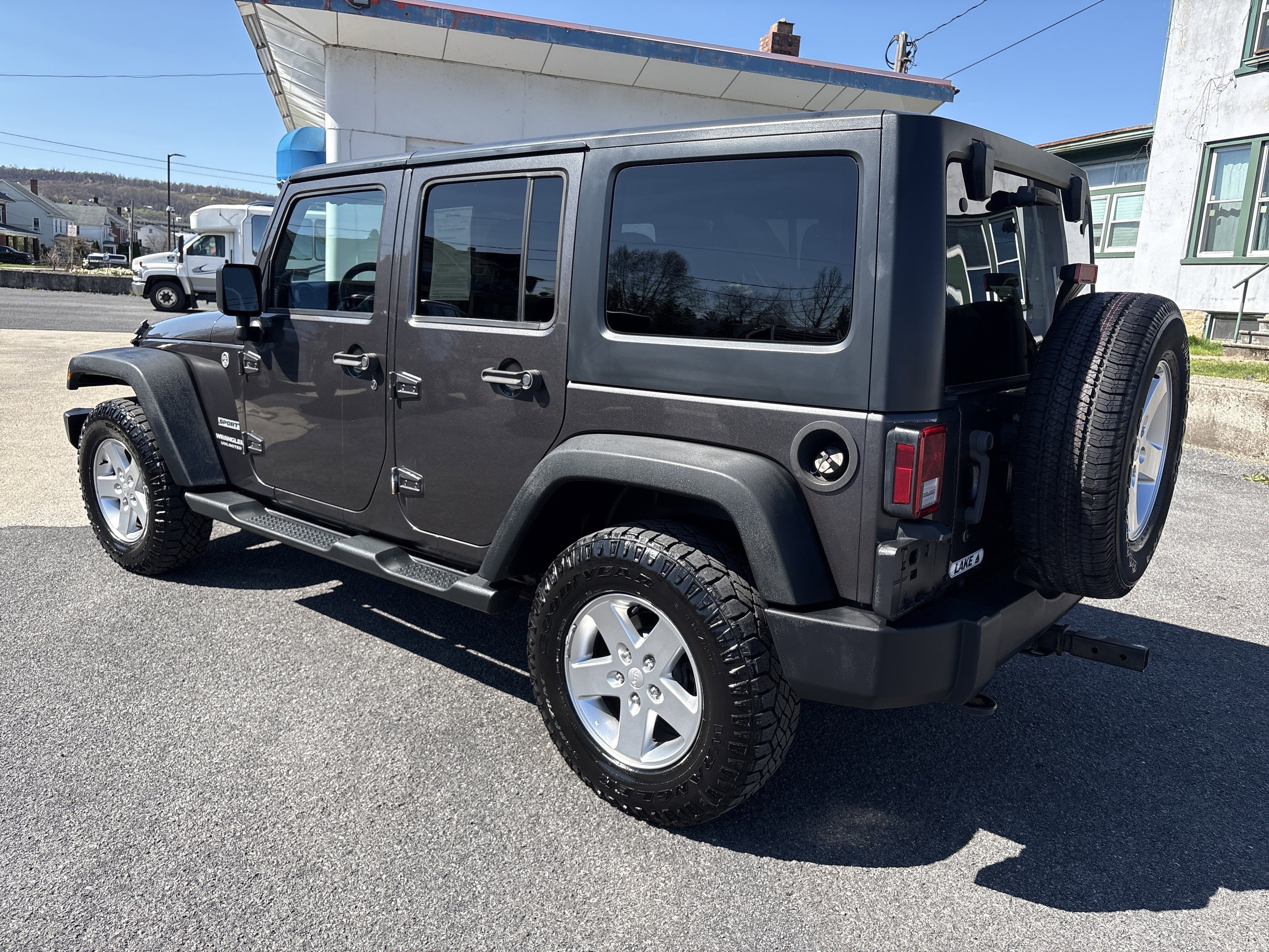 2014 Jeep WRANGLER UNLIMI SPORT