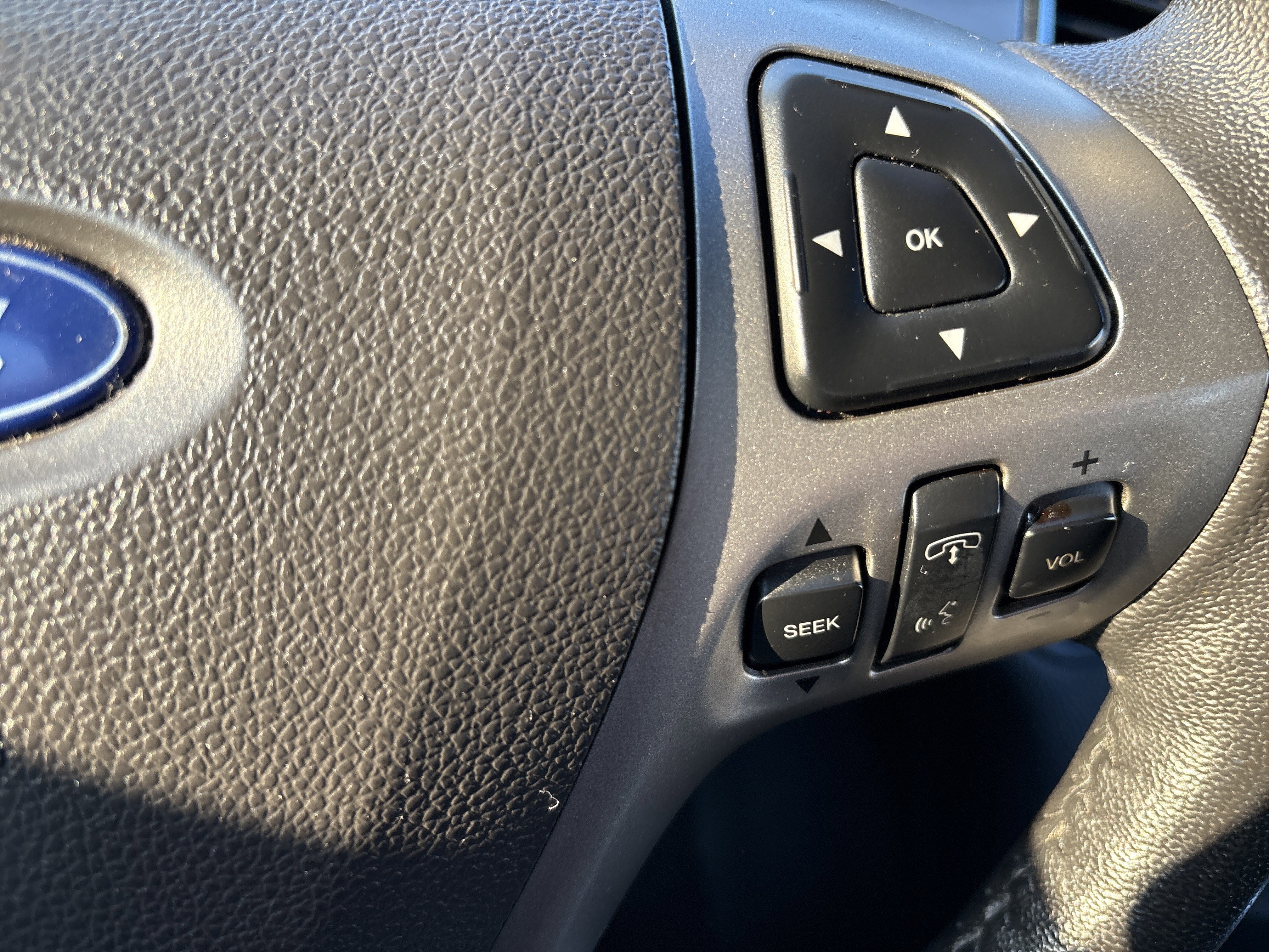 2016 Ford TAURUS SEL