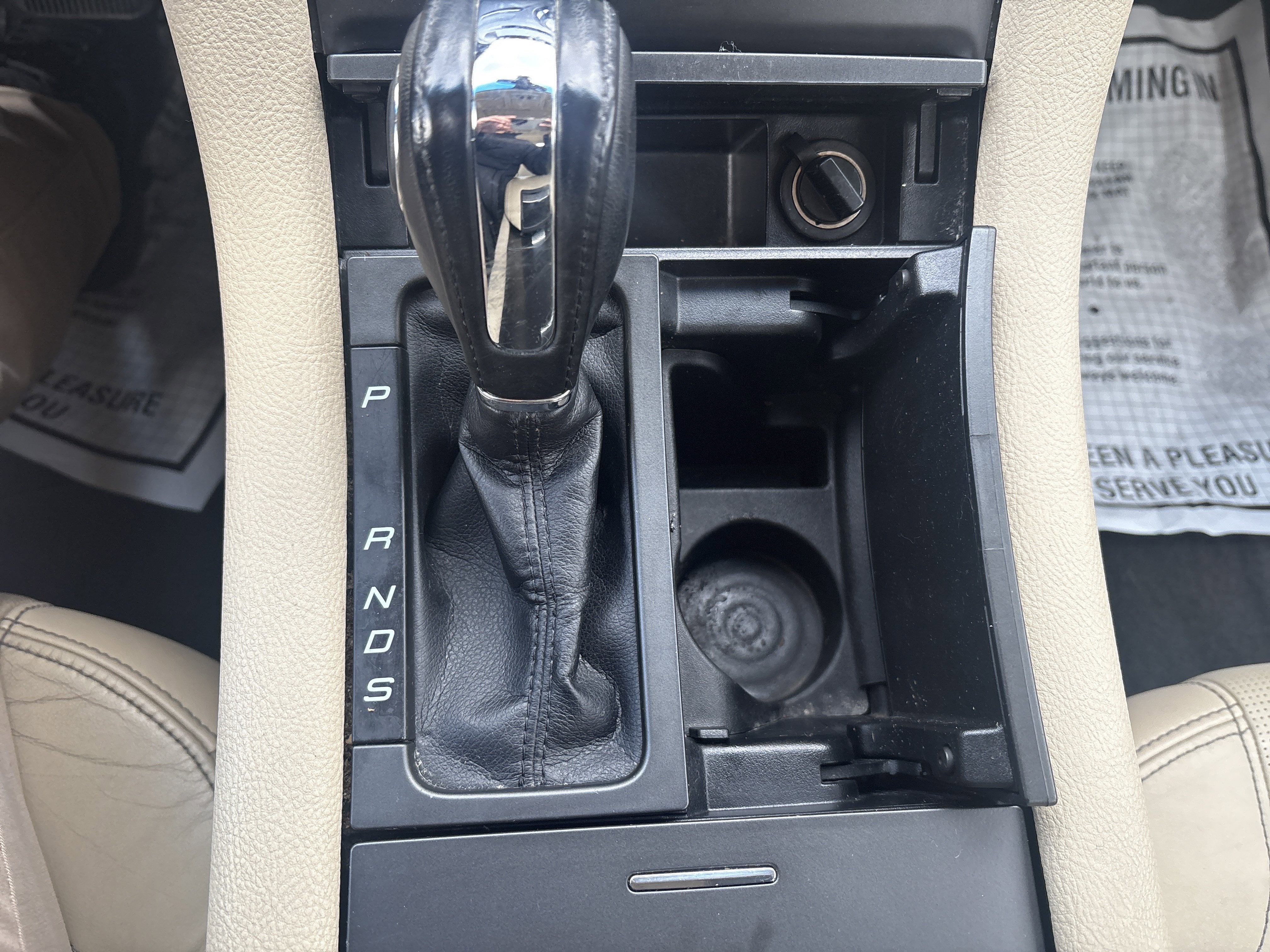 2016 Ford TAURUS LIMITED