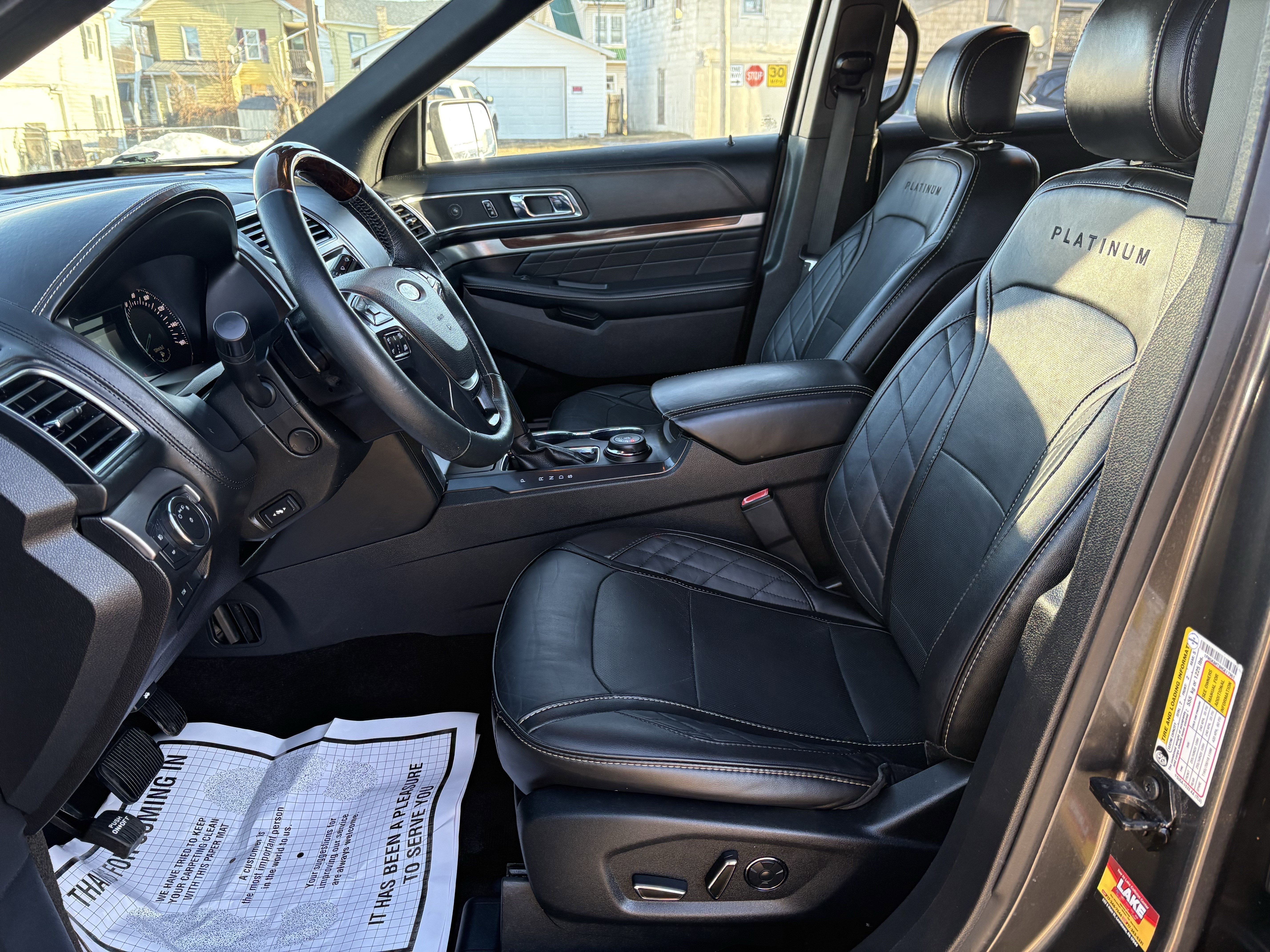 2017 Ford EXPLORER PLATINUM