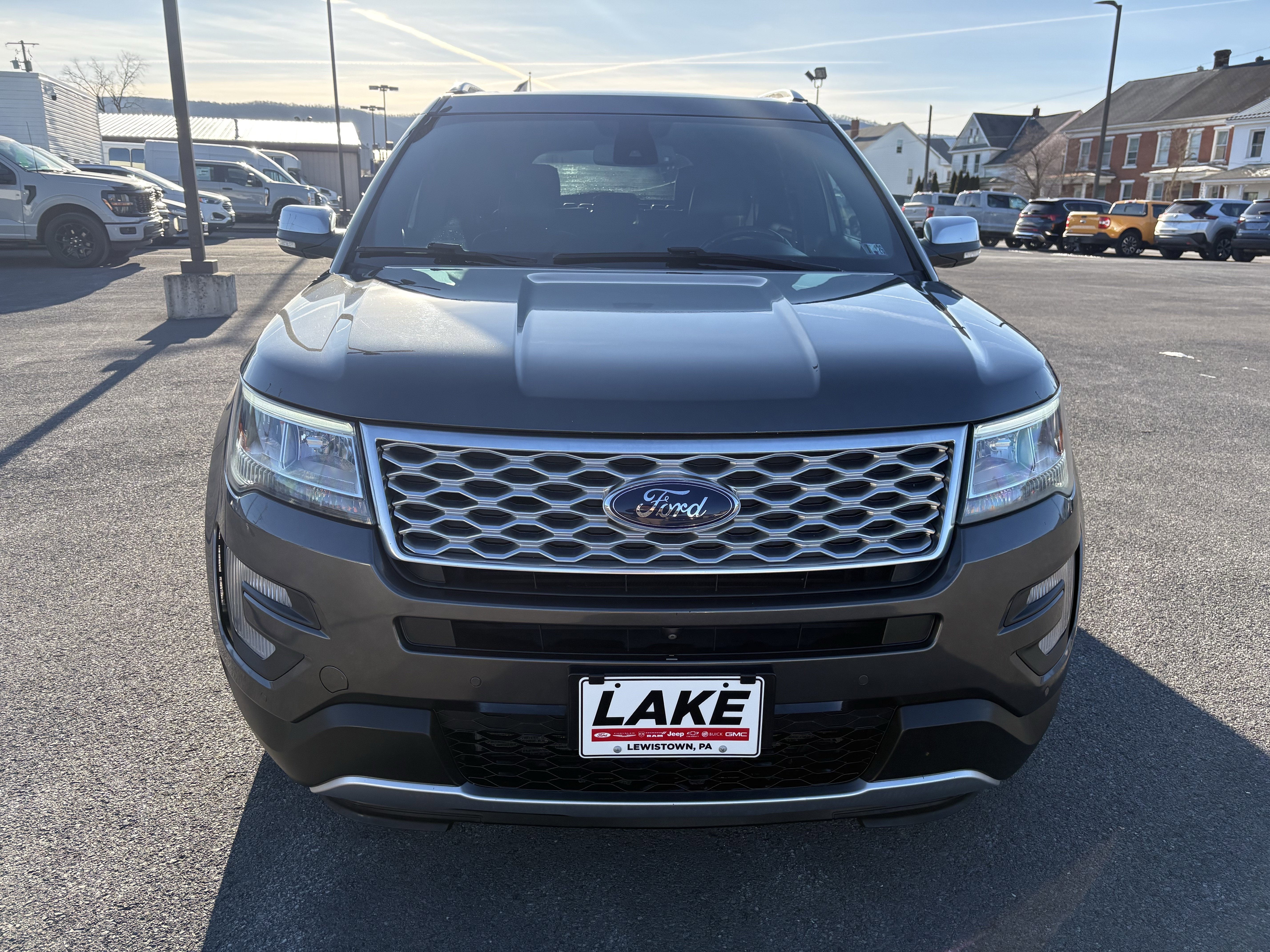 2017 Ford EXPLORER PLATINUM