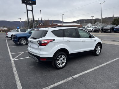 2018 Ford ESCAPE SE