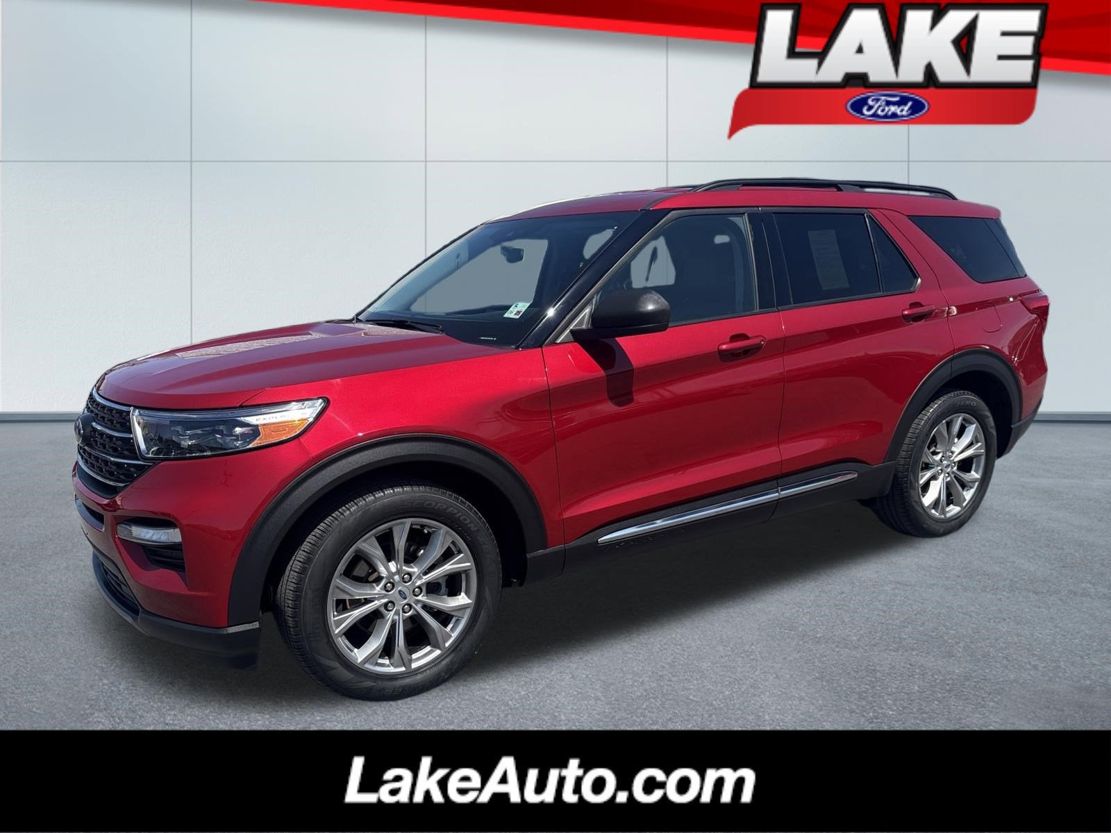 2023 Ford Explorer XLT RWD's photo
