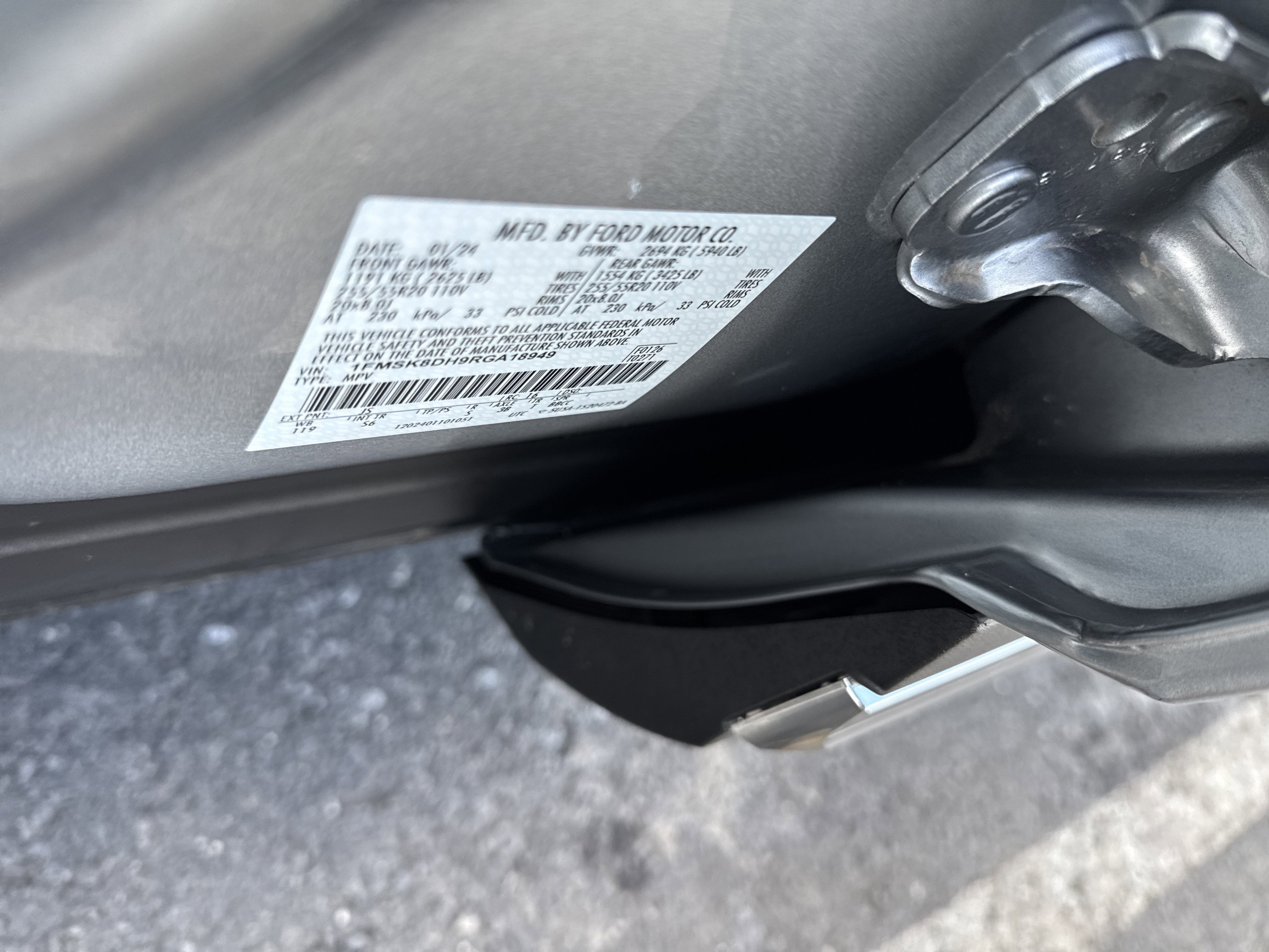 2024 Ford EXPLORER XLT