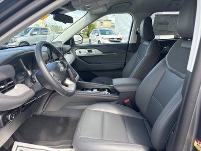 2026 Ford Explorer Base