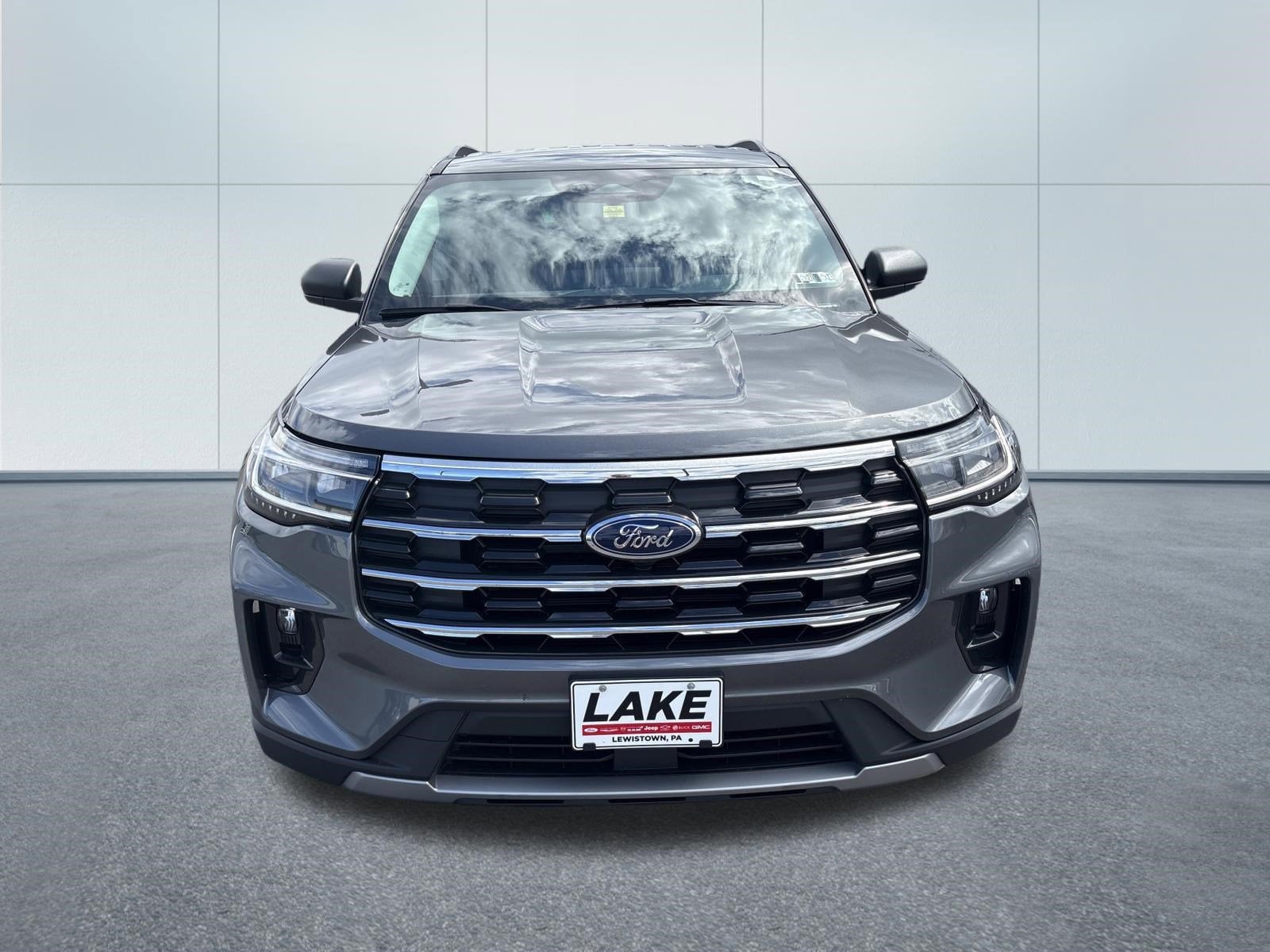 2026 Ford Explorer Base