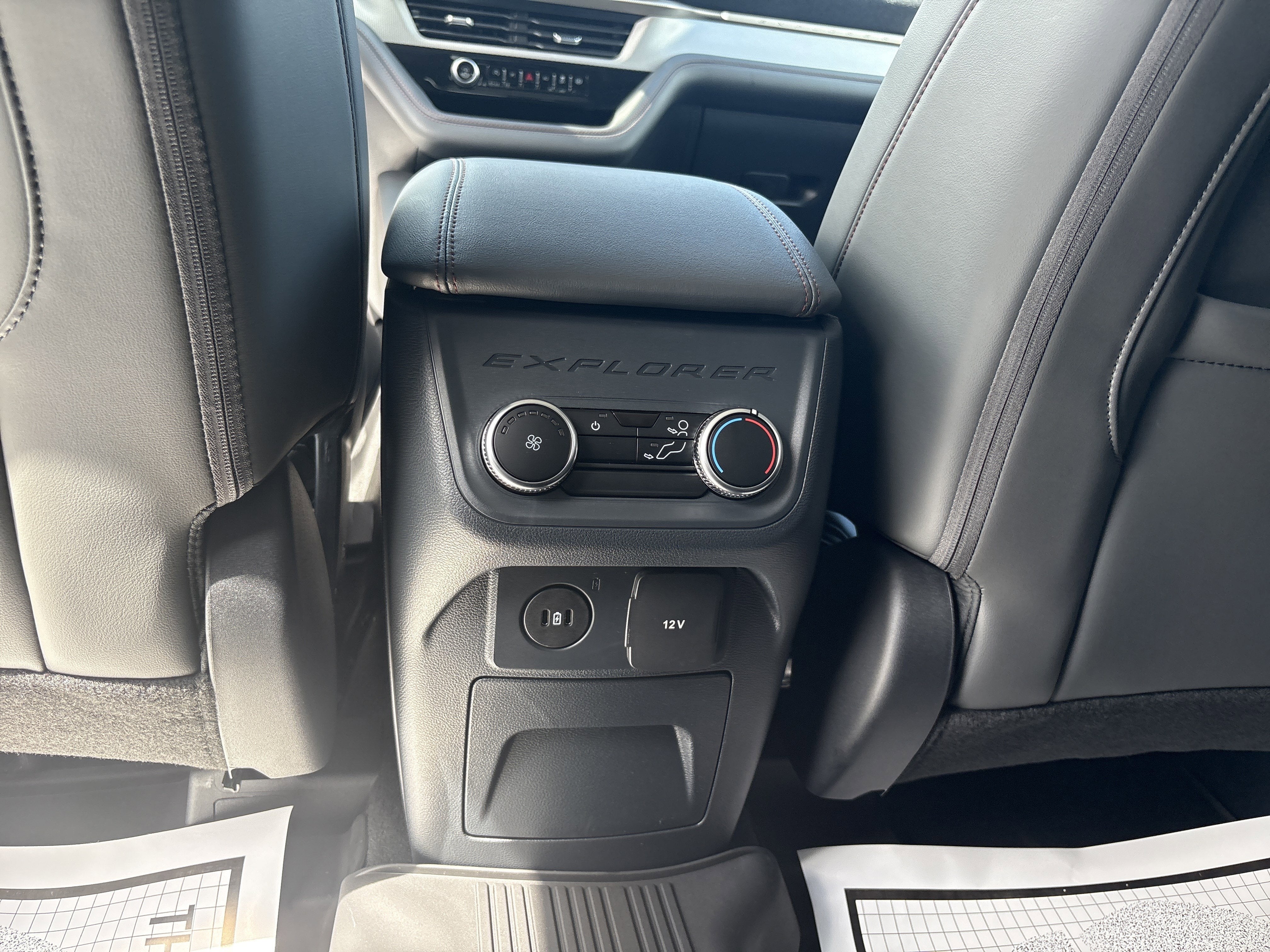 2026 Ford Explorer Base