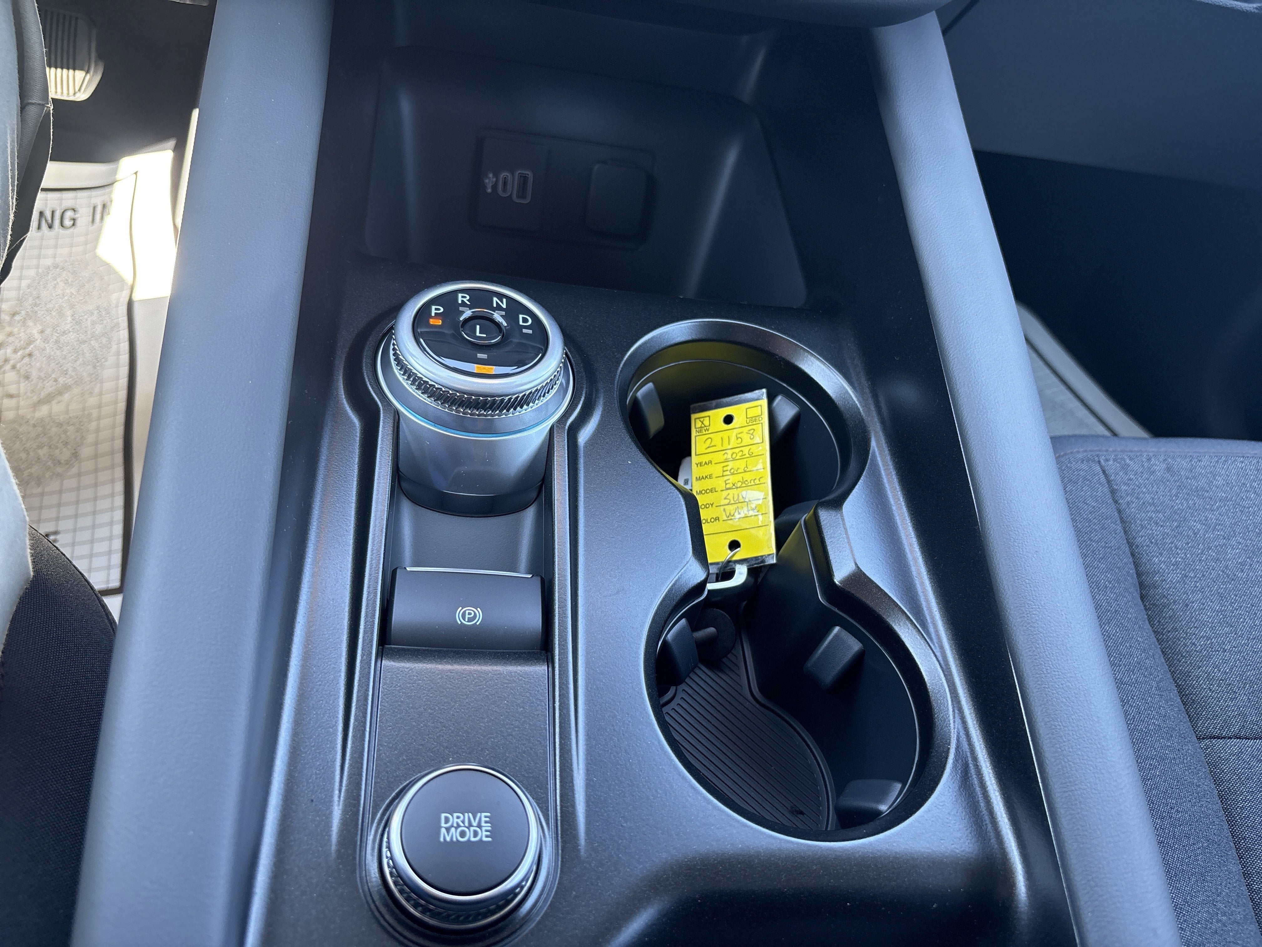 2026 Ford Explorer Active w/200A Pkg