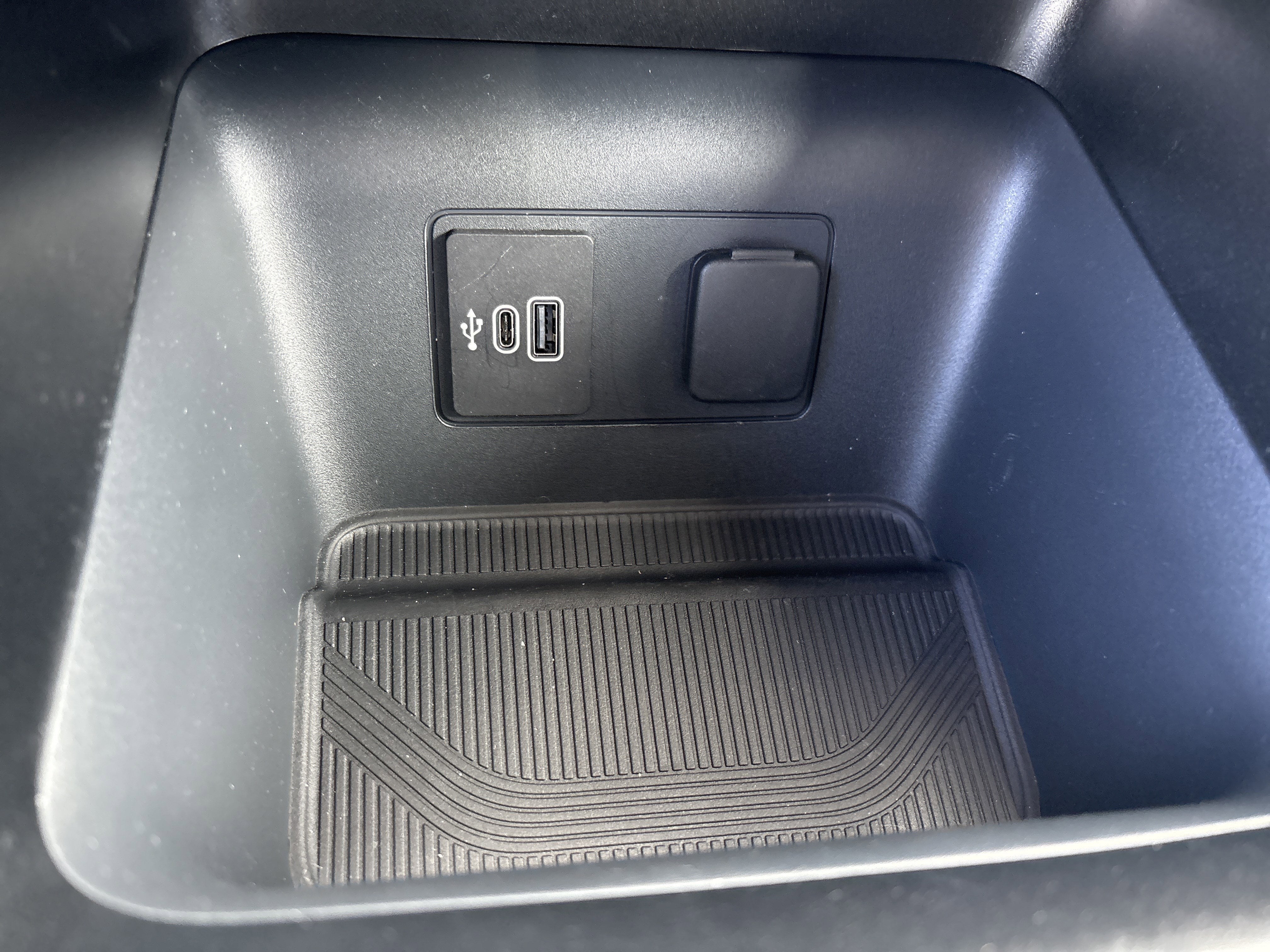 2026 Ford Explorer Active 100A