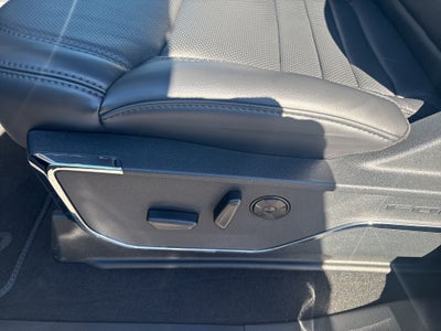 2027 Ford F-250 Platinum