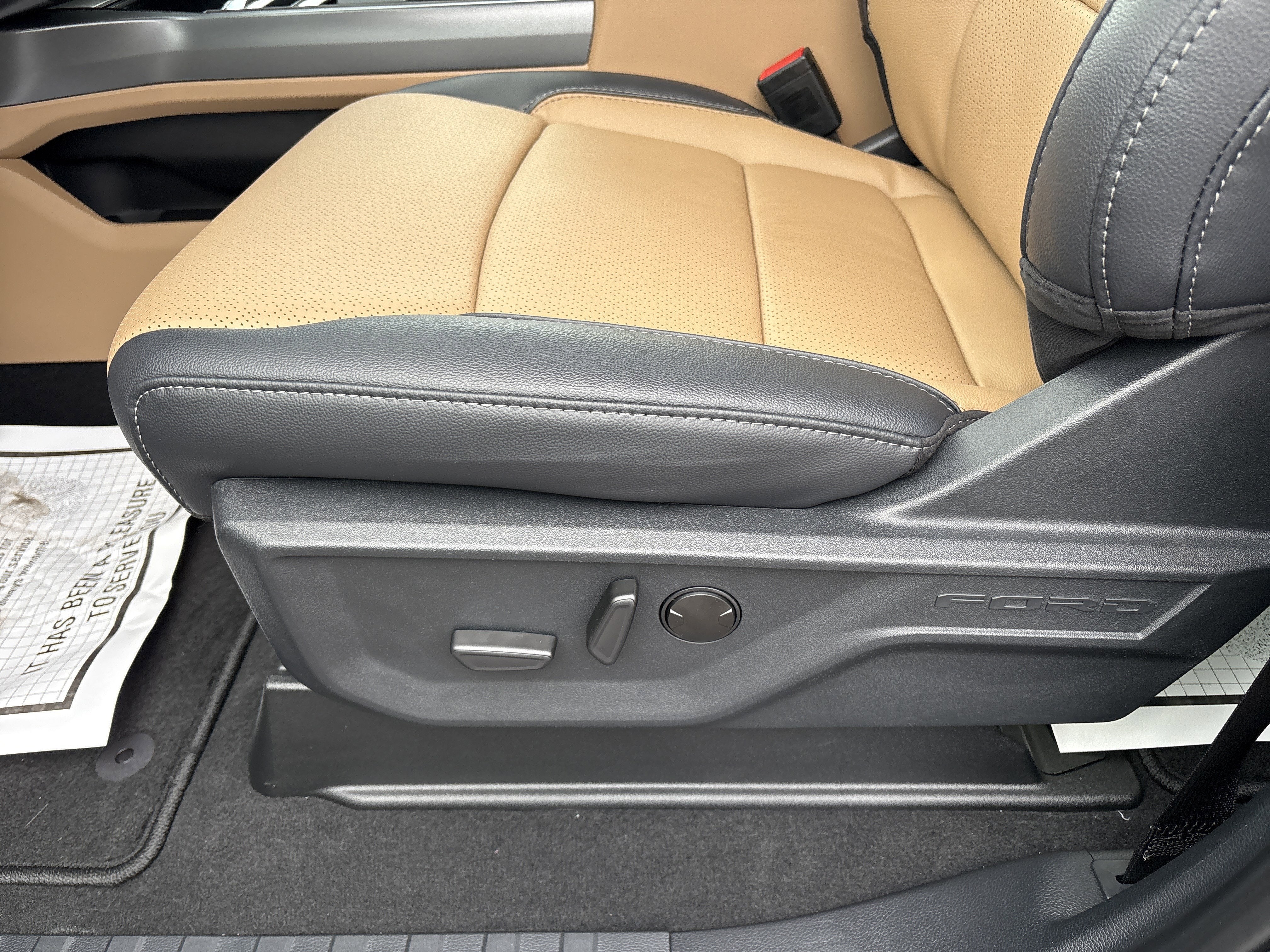 2026 Ford Super Duty F-250 SRW F-250® Lariat®