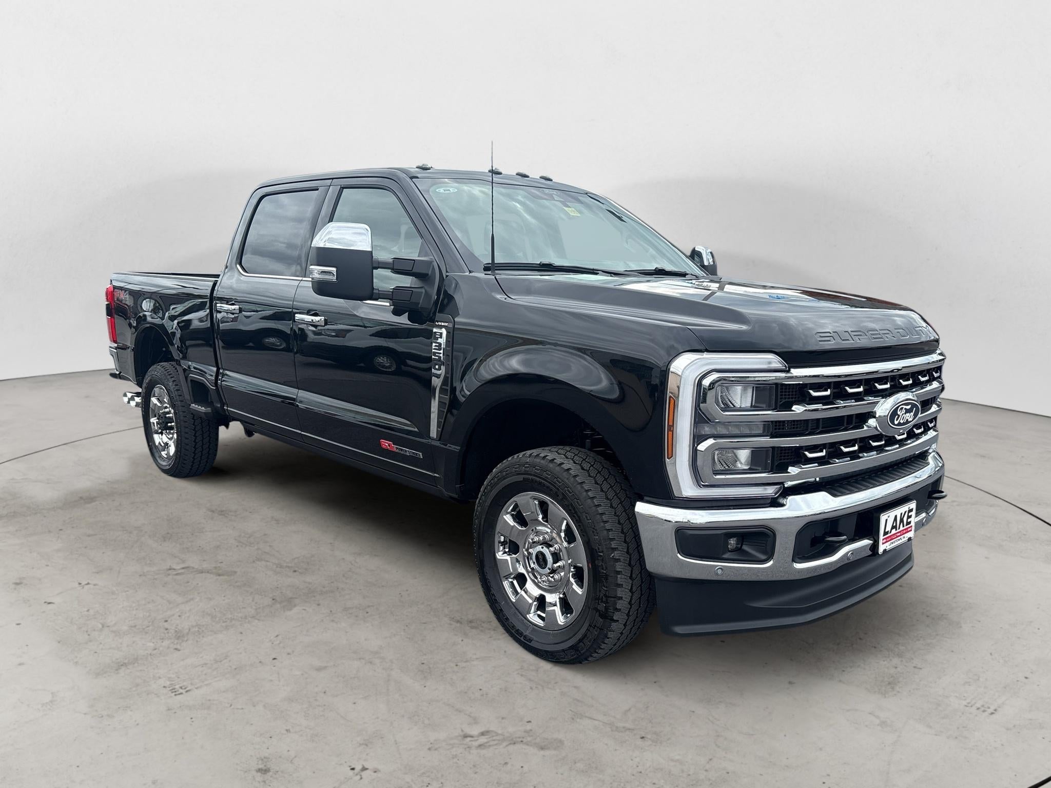 2027 Ford F-350 LARIAT