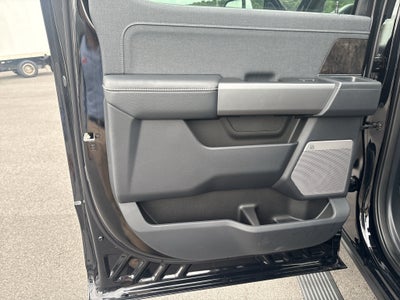 2027 Ford F-350 LARIAT