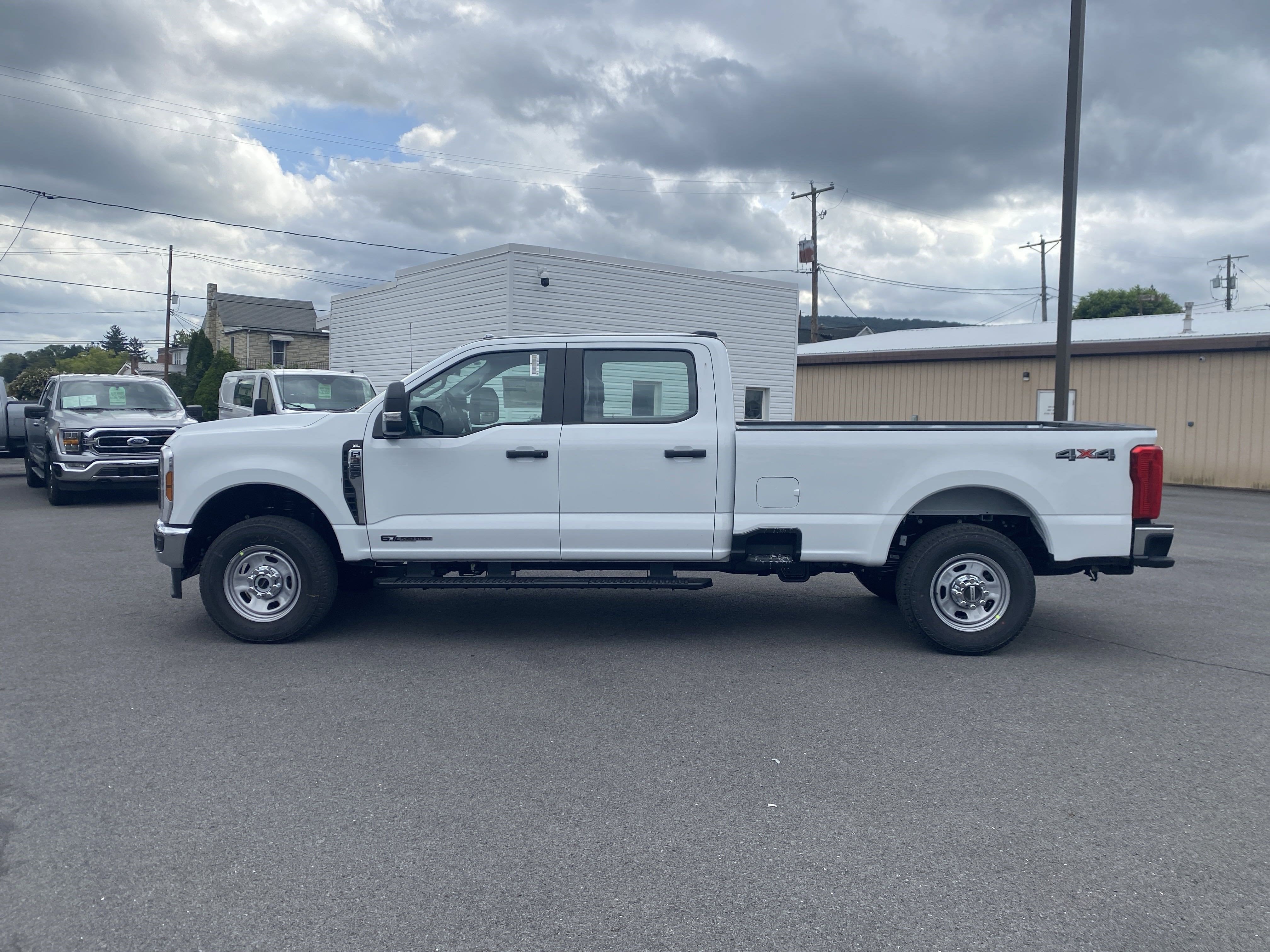 2026 Ford Super Duty F-350 SRW F-350® XL